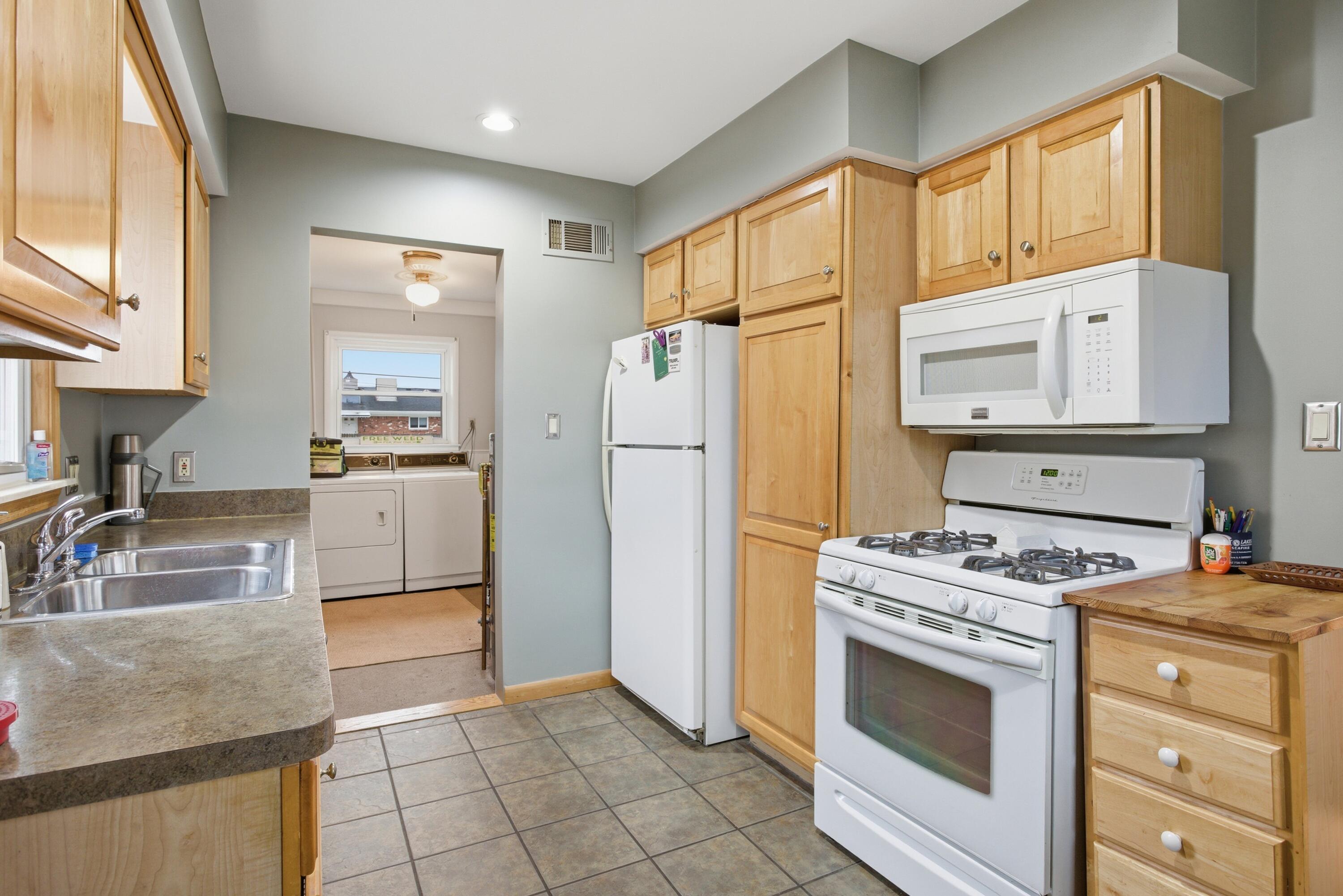 7324 Mckinley