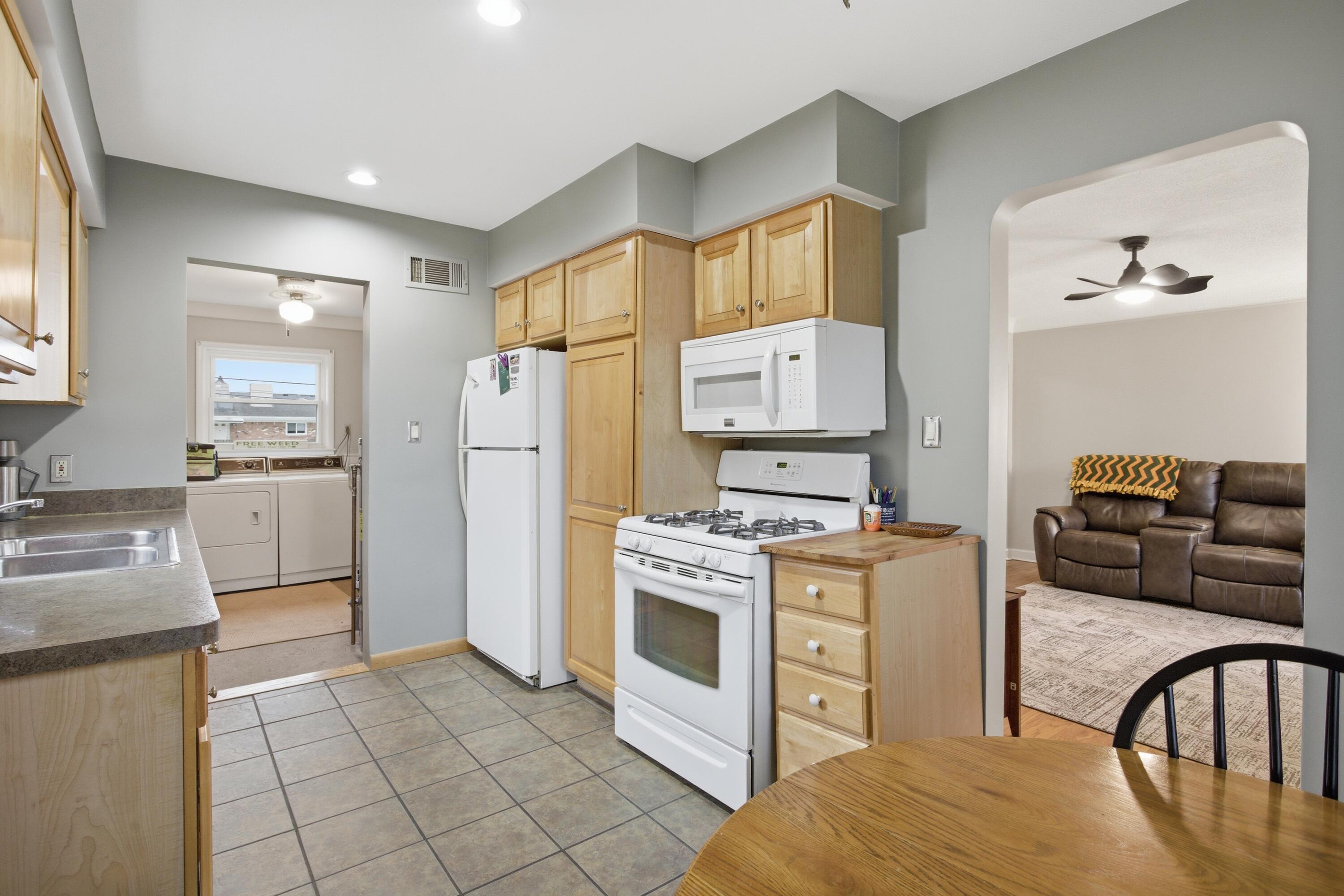 7324 Mckinley