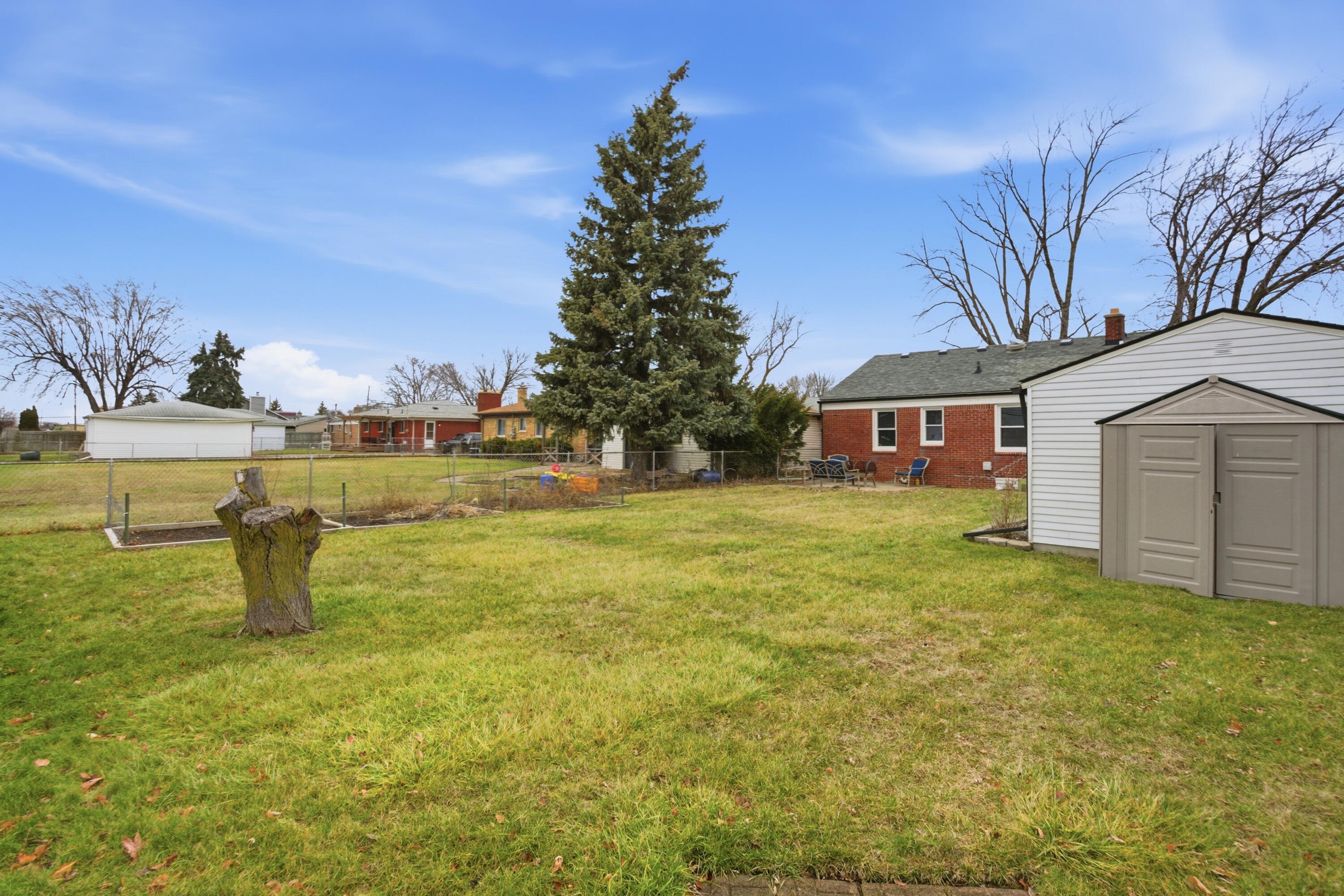 7324 Mckinley