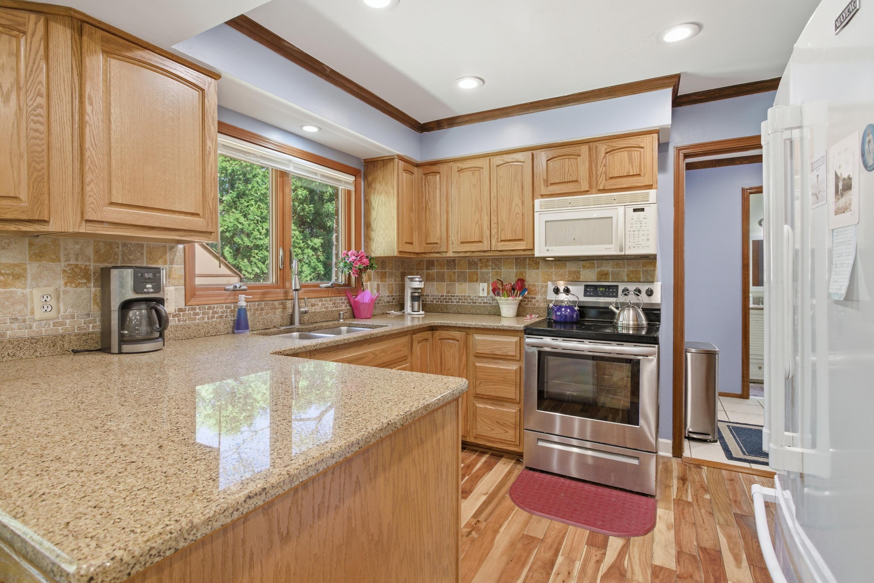 48797 Lansdowne Court