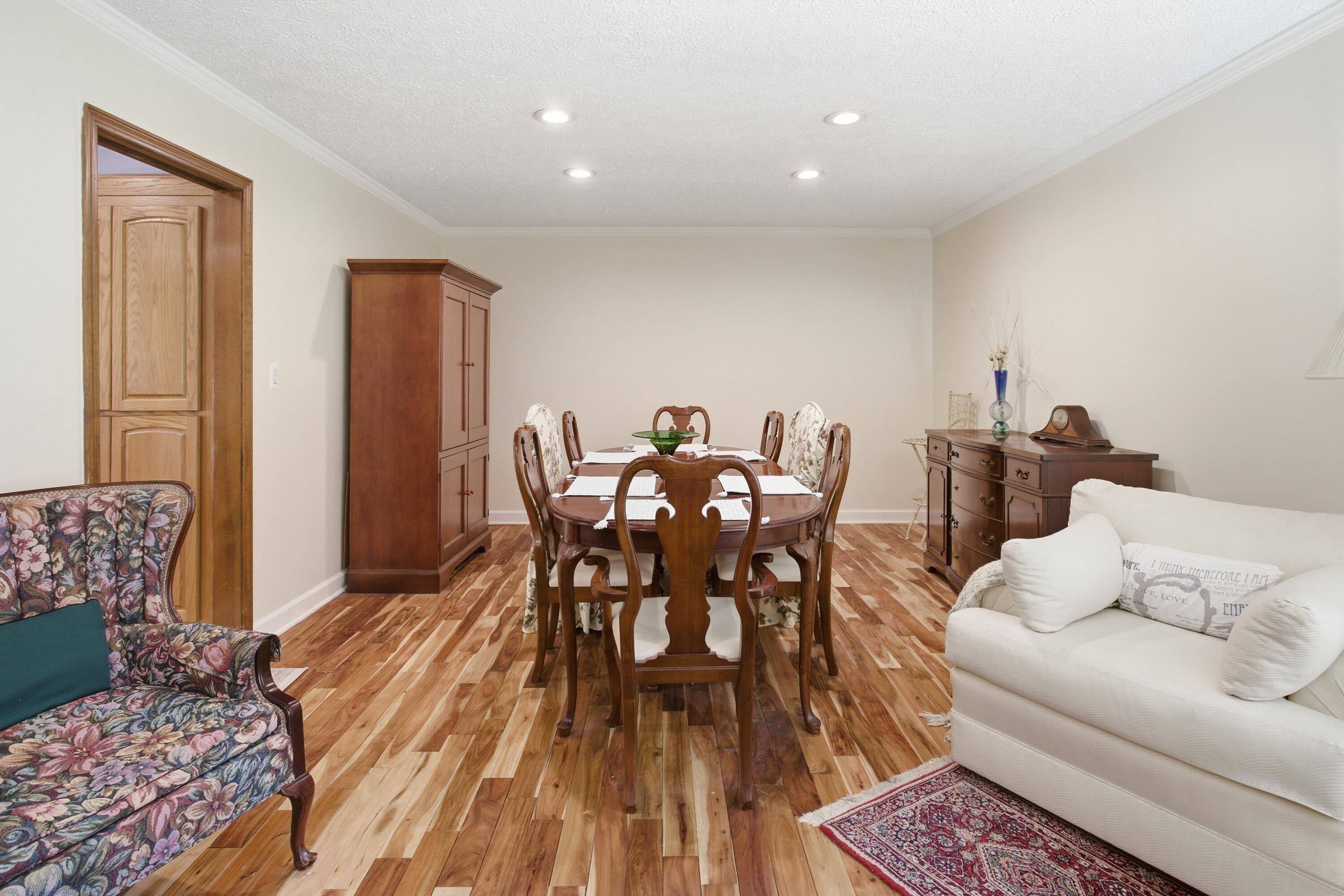 48797 Lansdowne Court