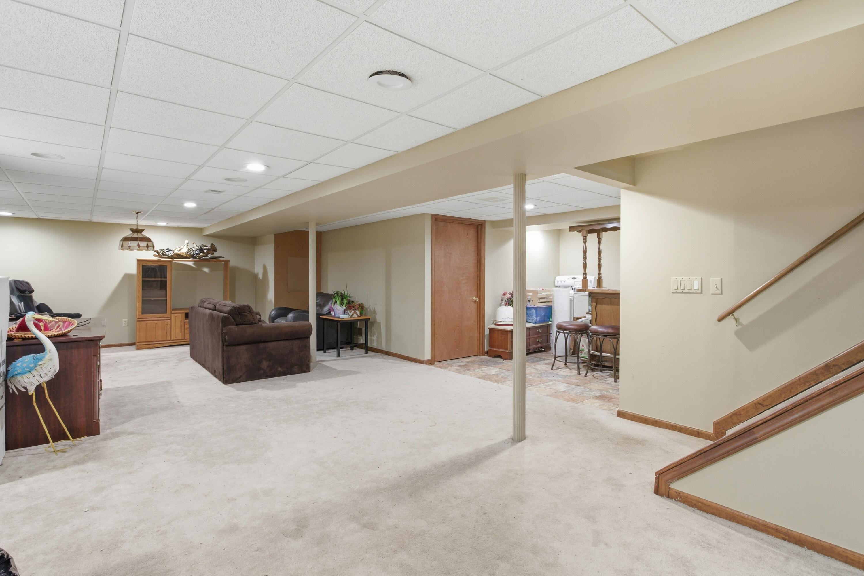 48797 Lansdowne Court