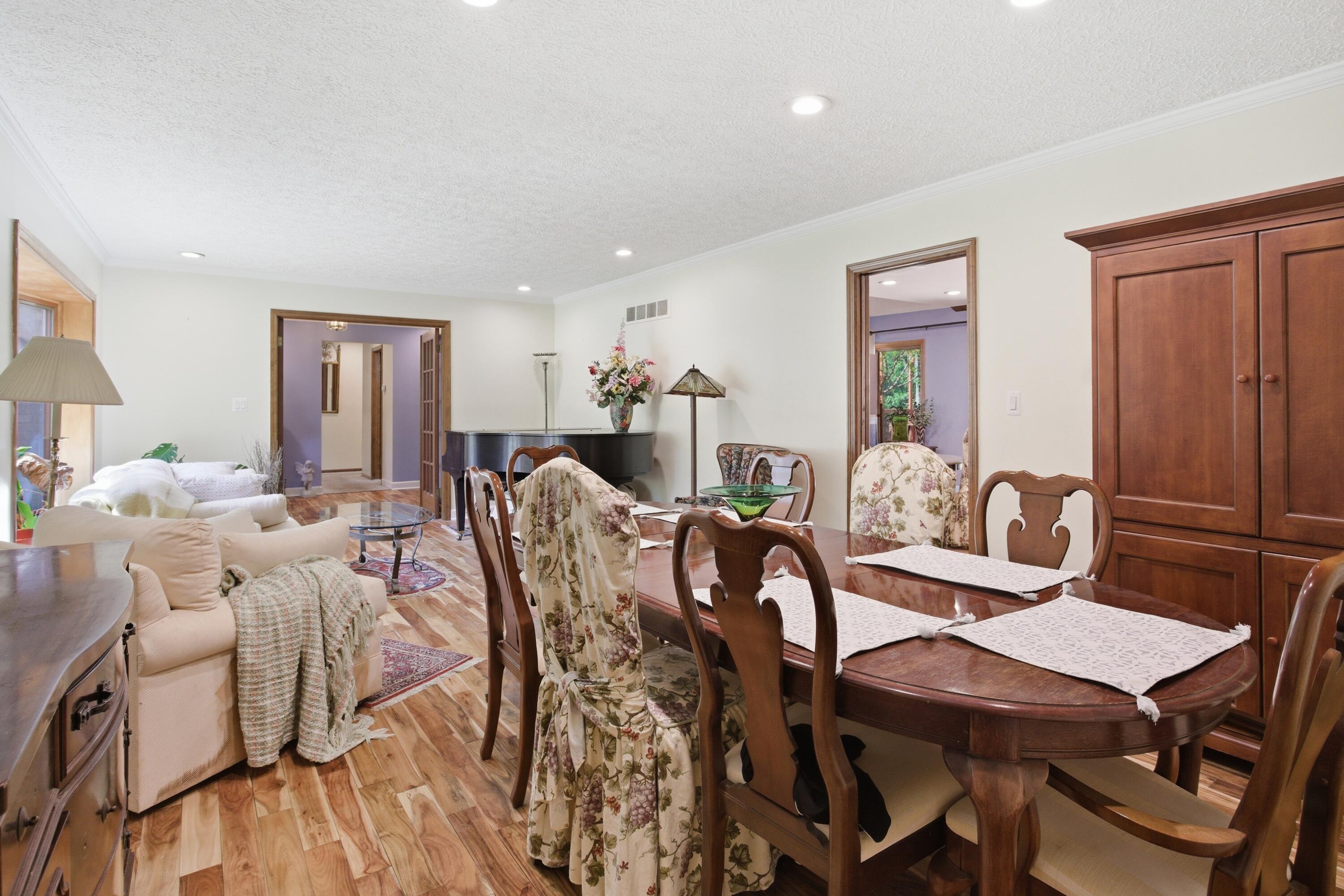 48797 Lansdowne Court