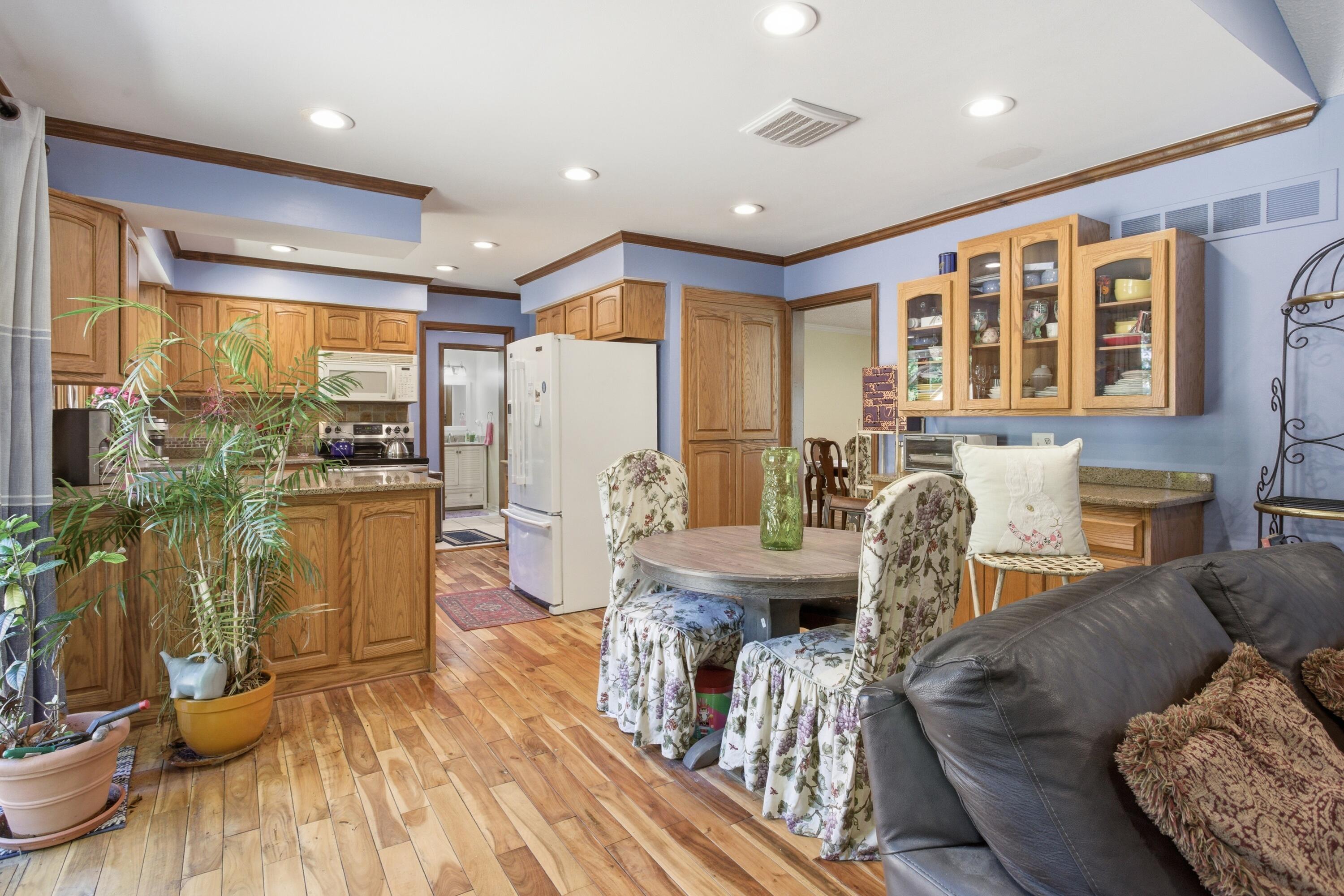 48797 Lansdowne Court