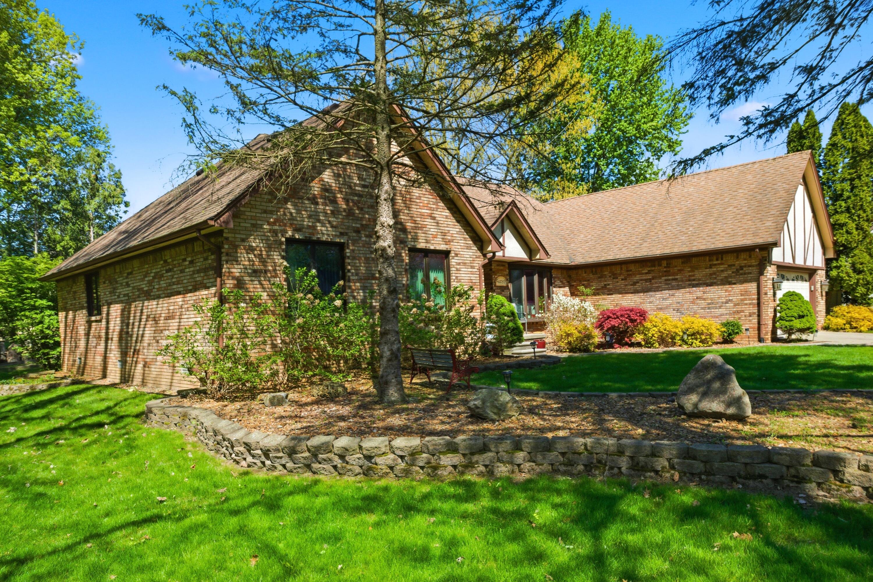 48797 Lansdowne Court