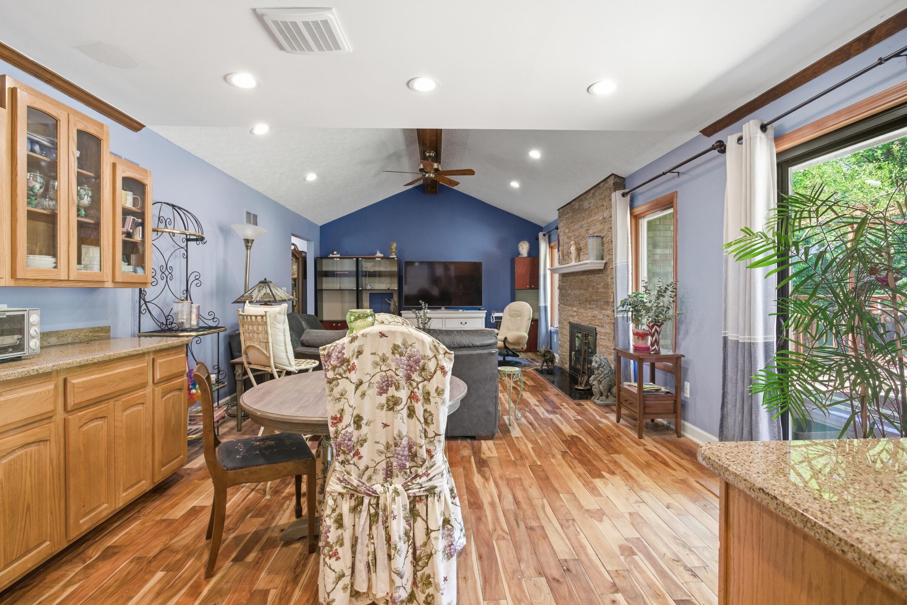 48797 Lansdowne Court