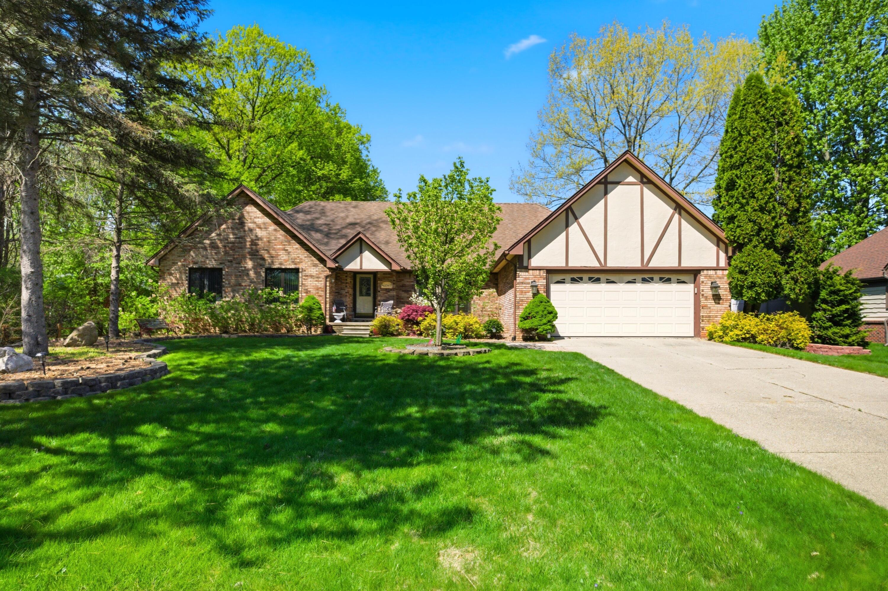 48797 Lansdowne Court