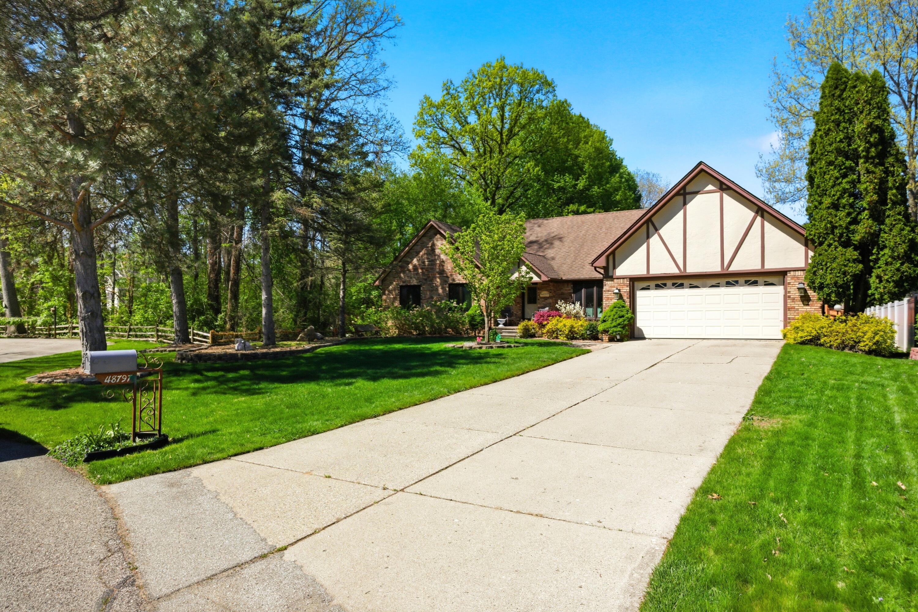 48797 Lansdowne Court