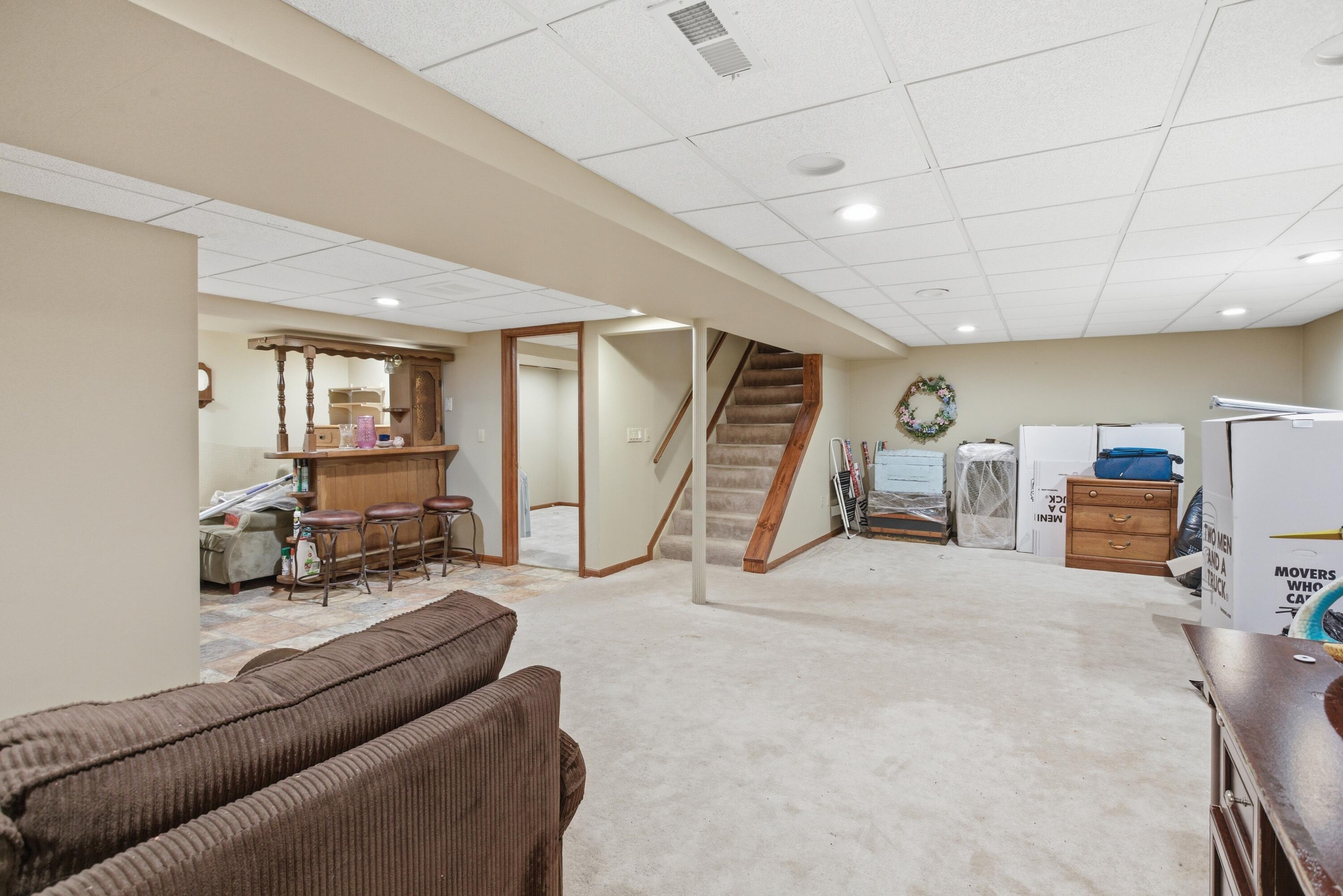 48797 Lansdowne Court