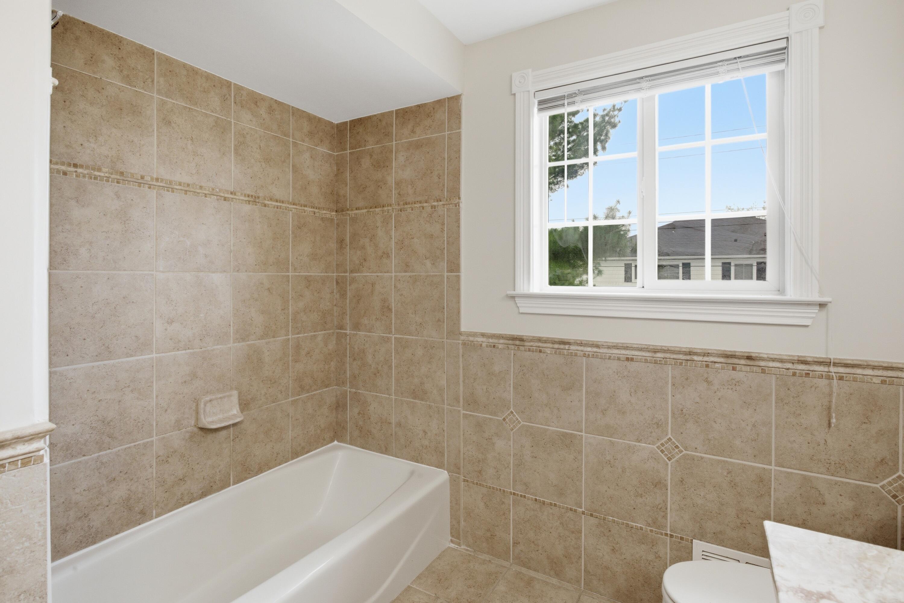 653 Perrien Place