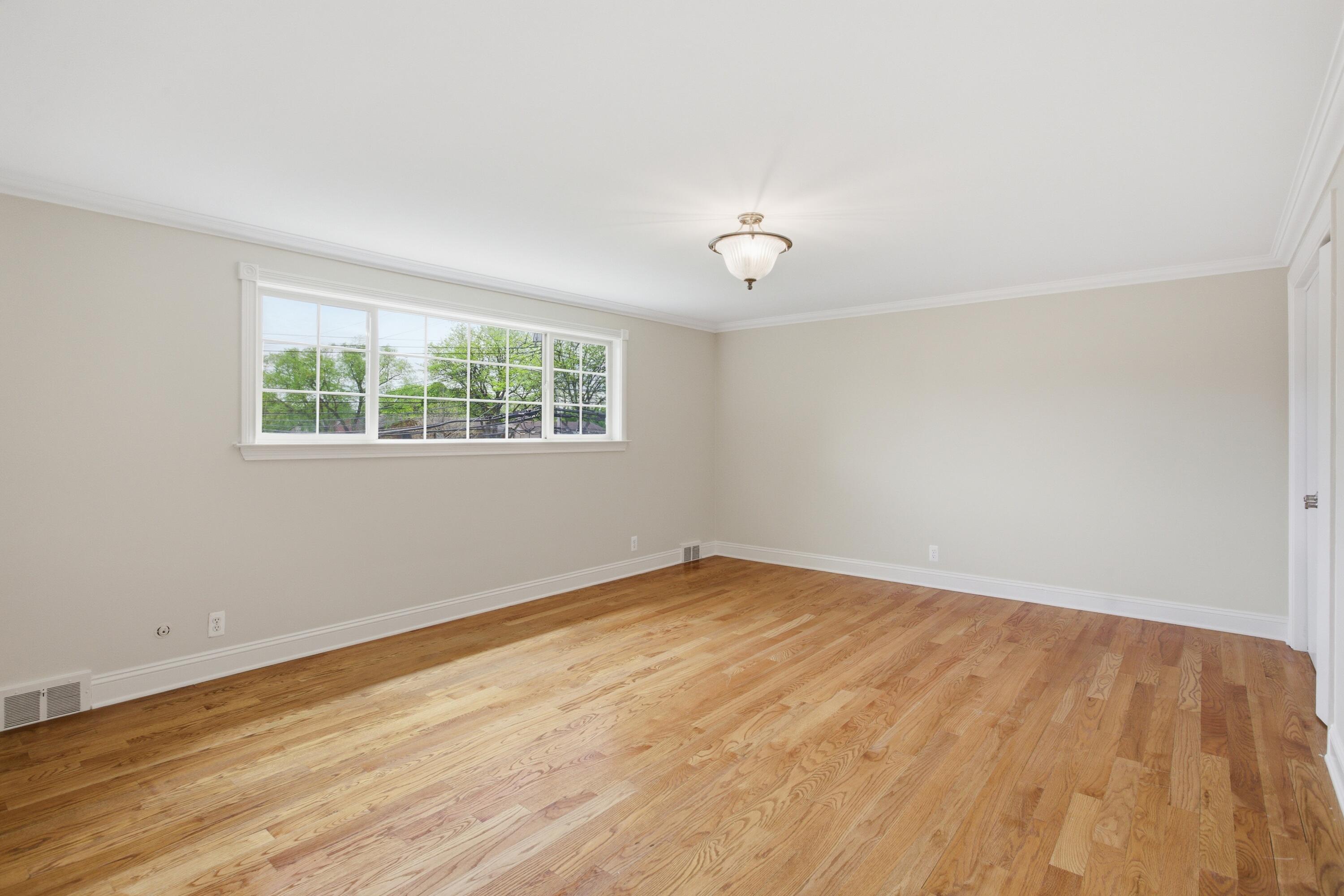 653 Perrien Place