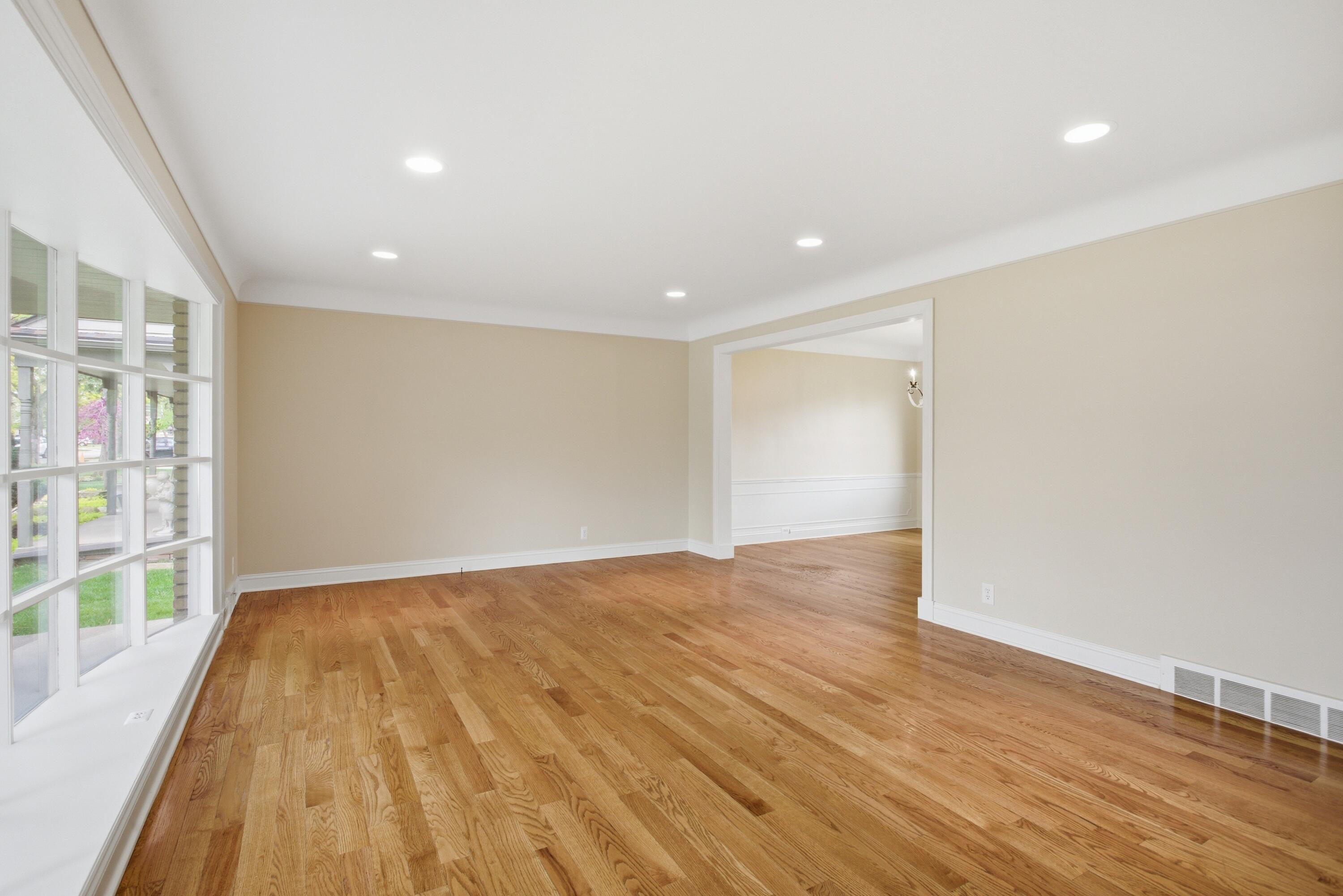 653 Perrien Place