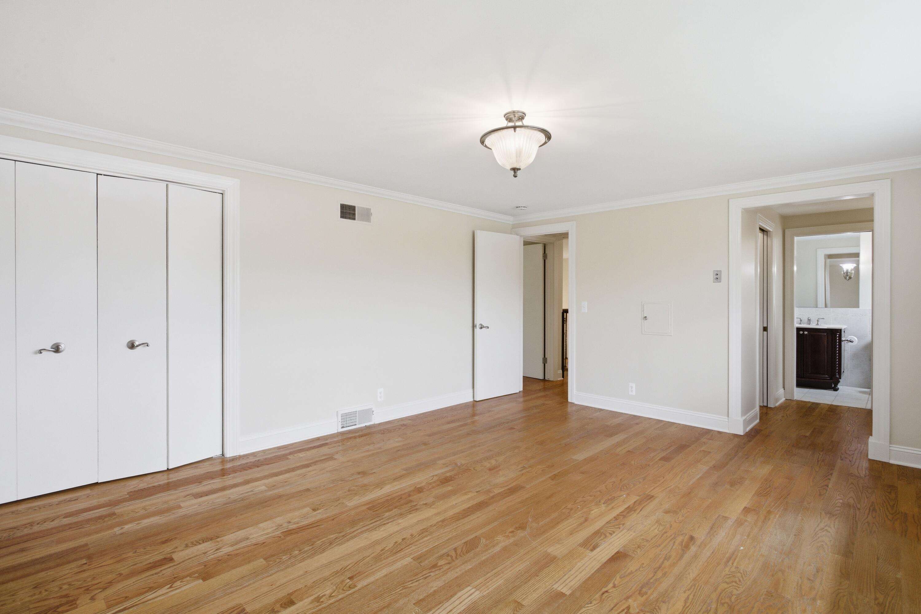 653 Perrien Place