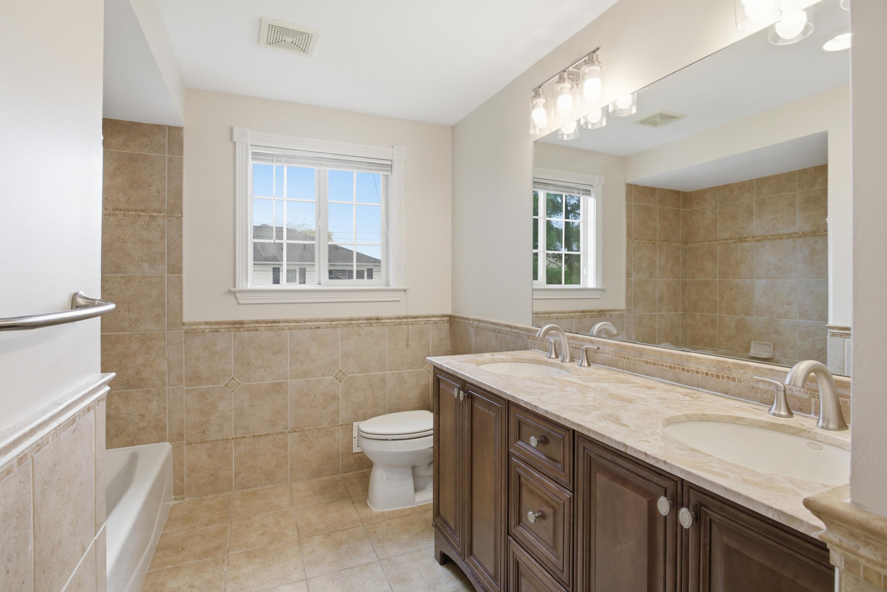 653 Perrien Place