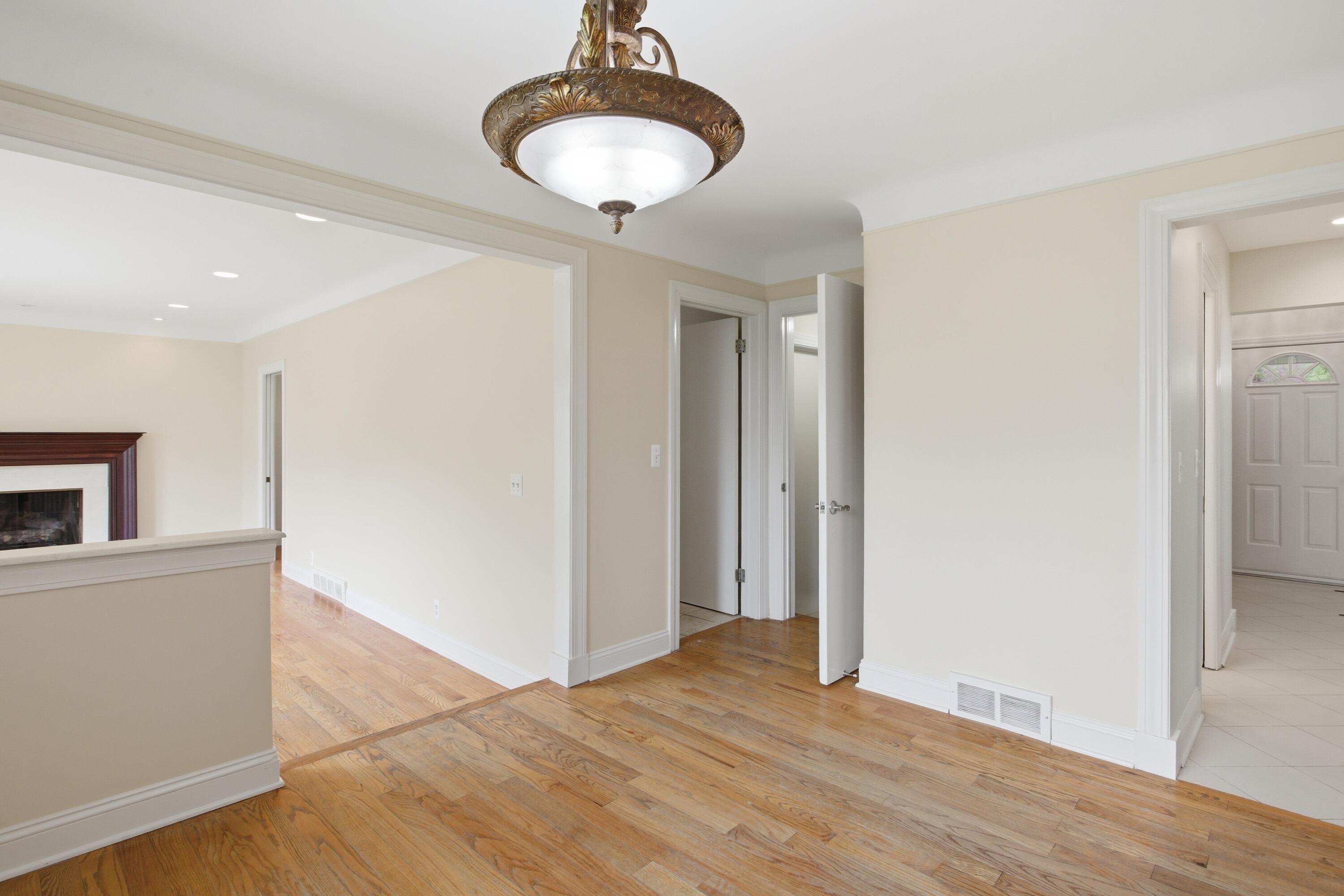 653 Perrien Place