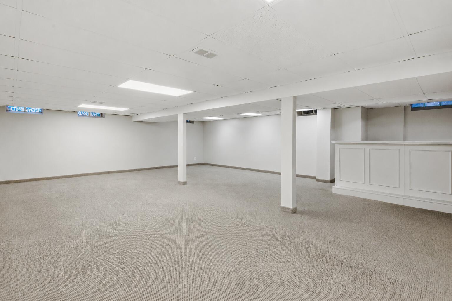653 Perrien Place