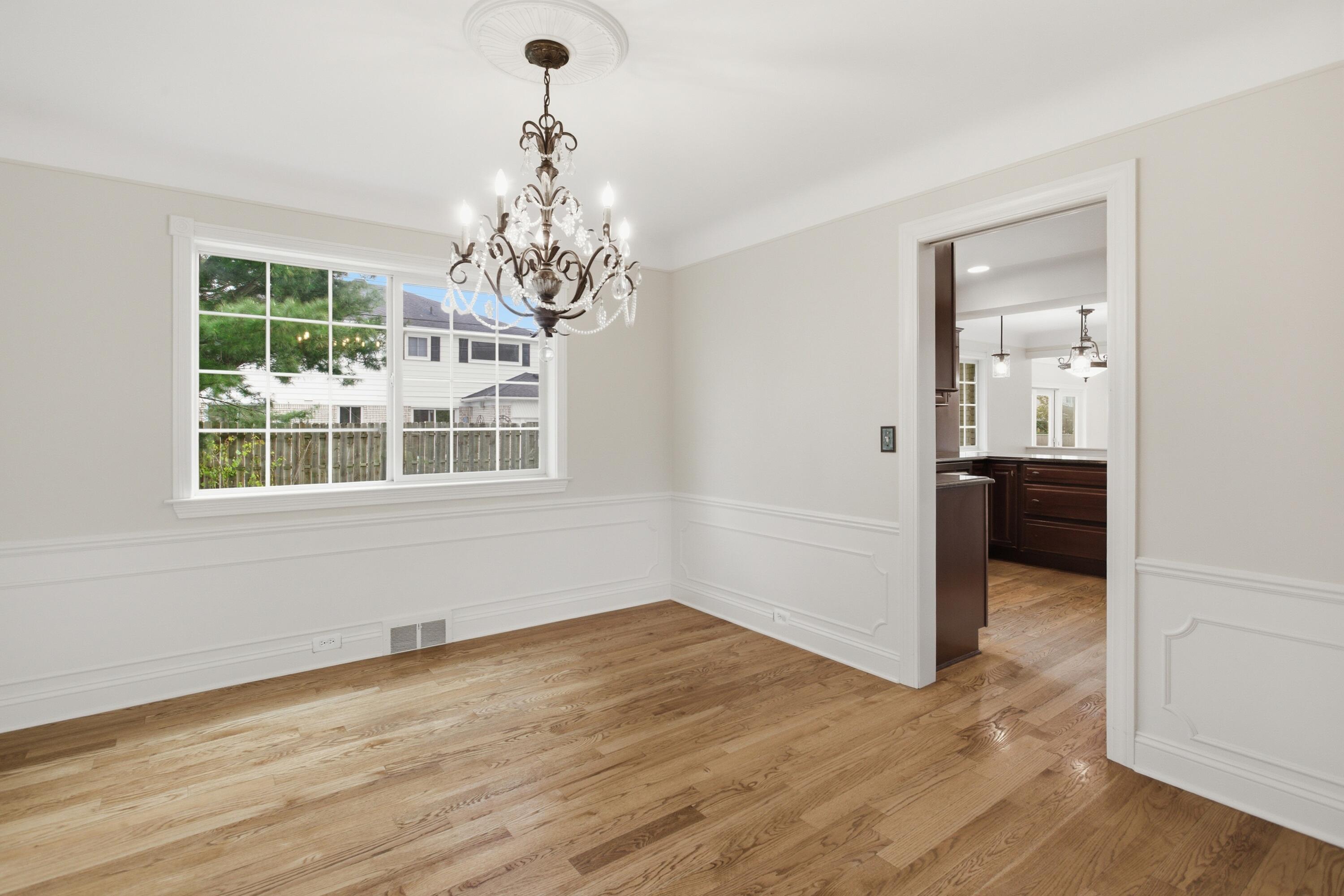 653 Perrien Place