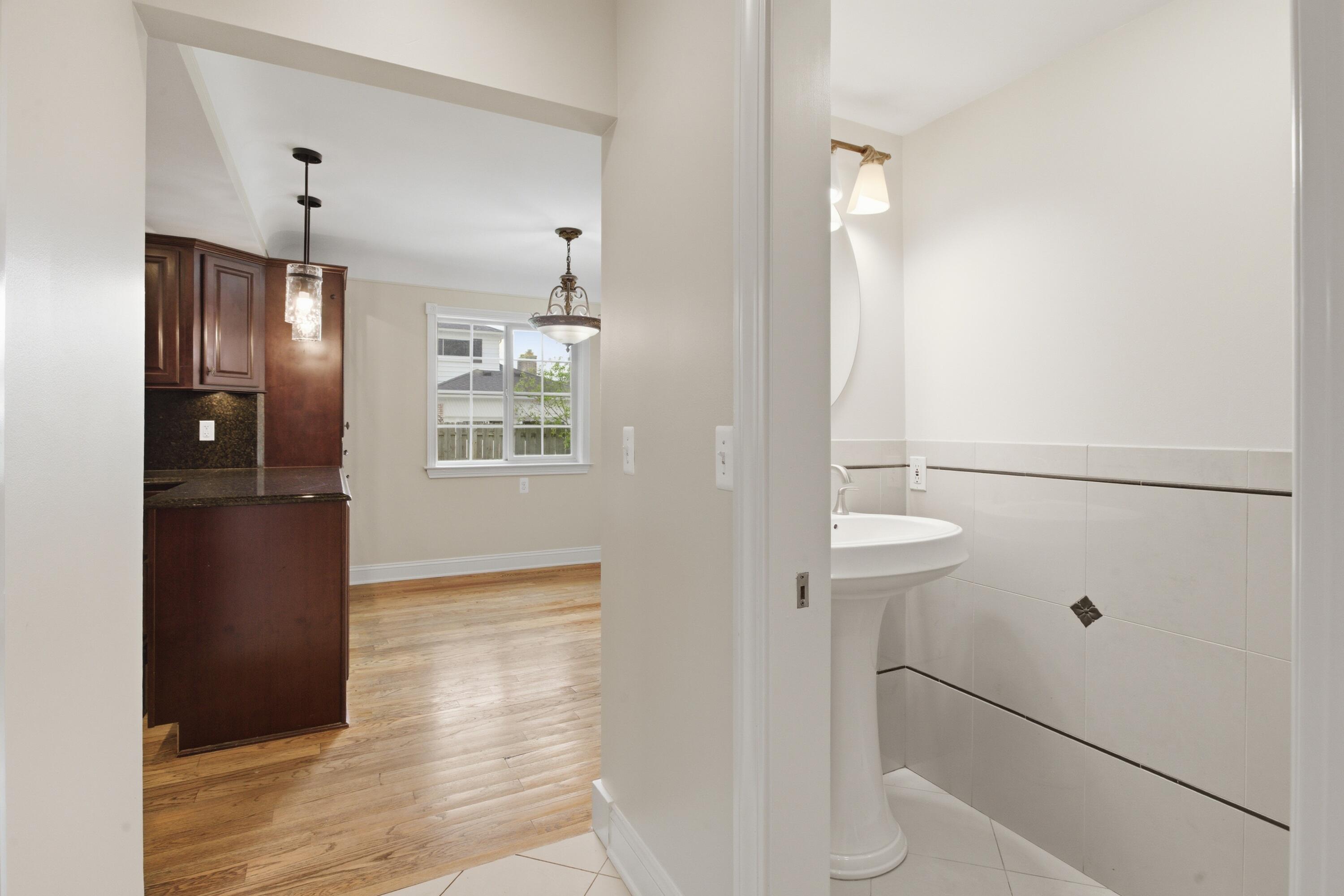 653 Perrien Place