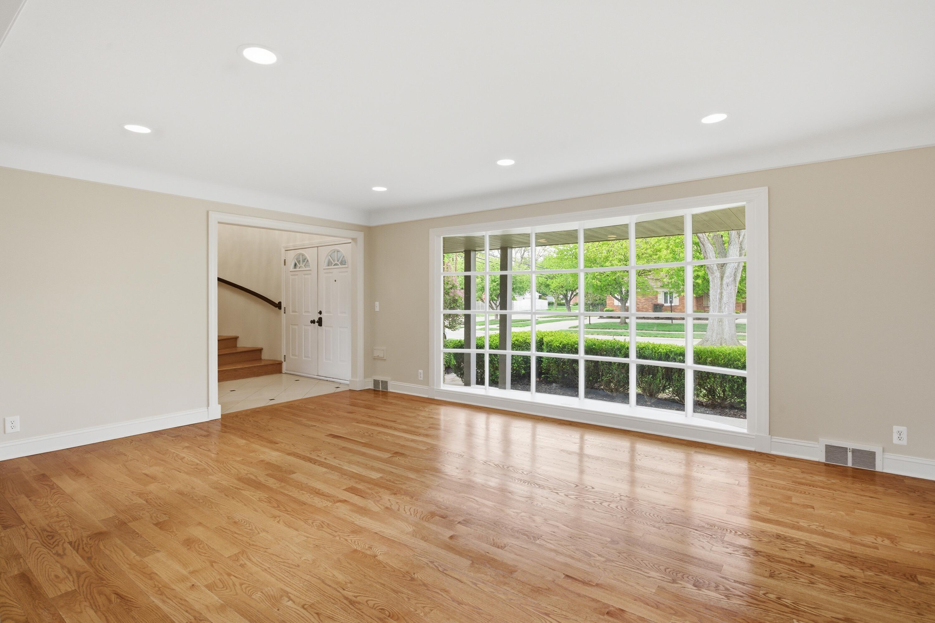 653 Perrien Place