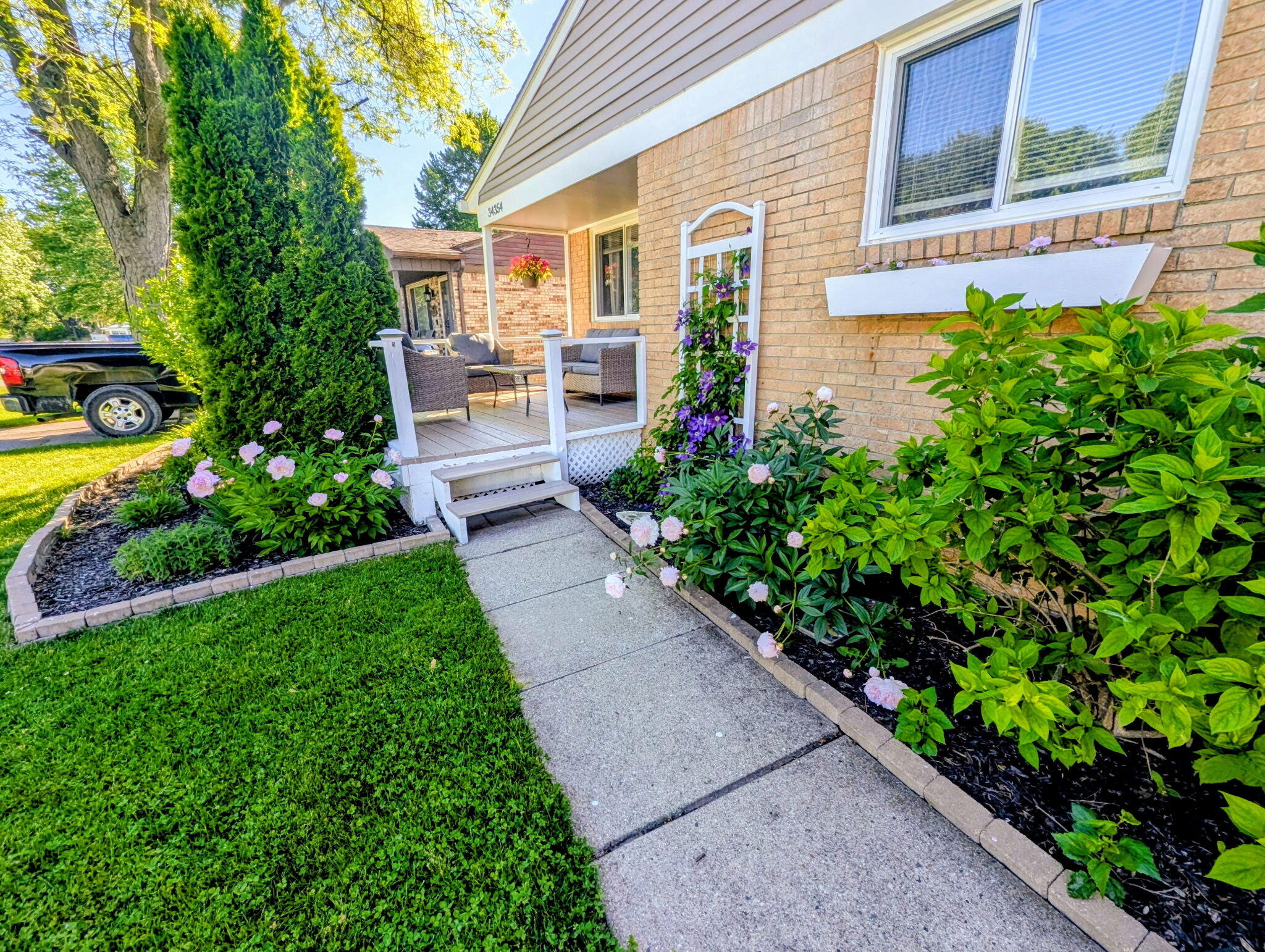 34354 Virgil Street