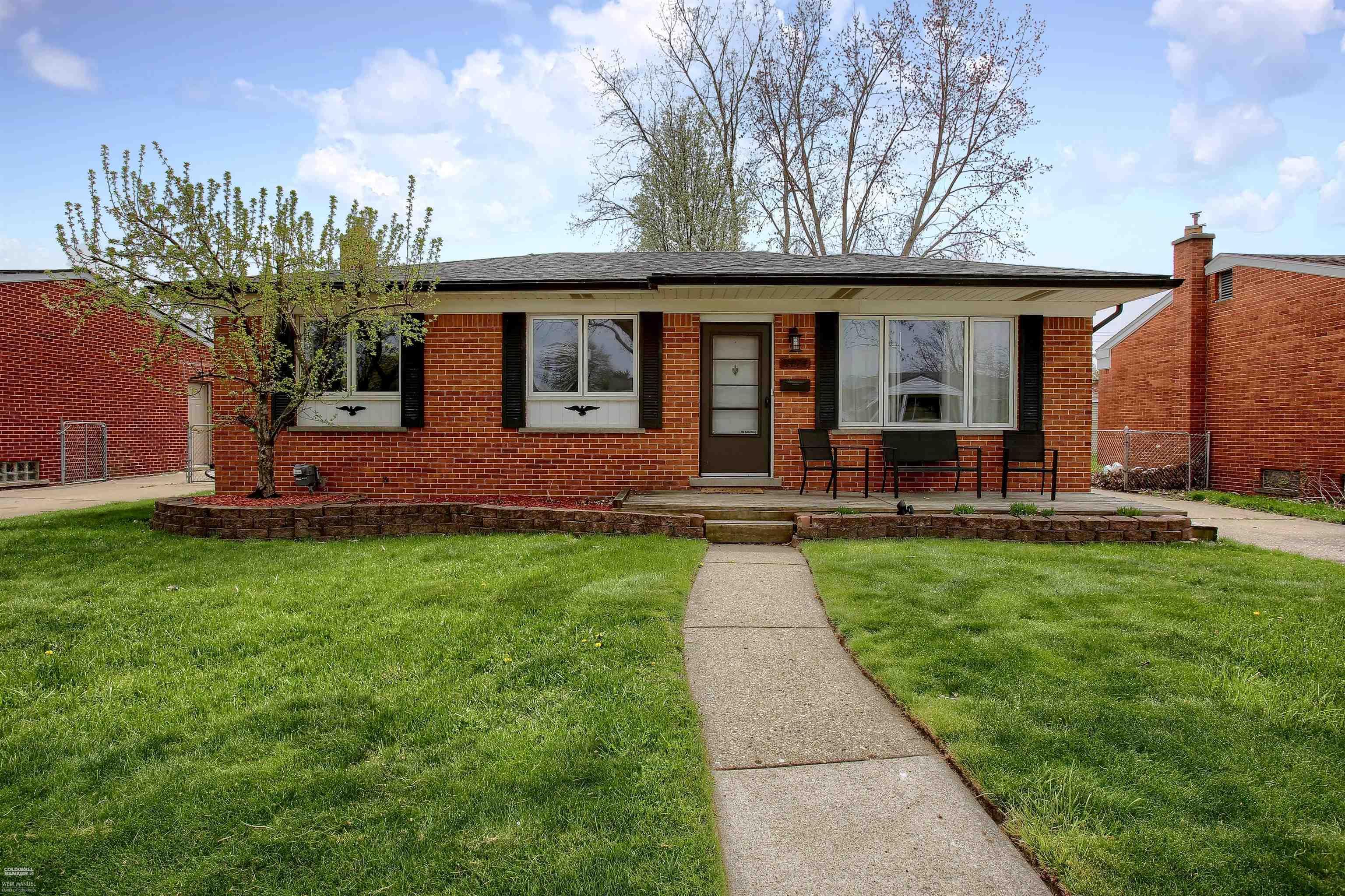 8474 Christine St.