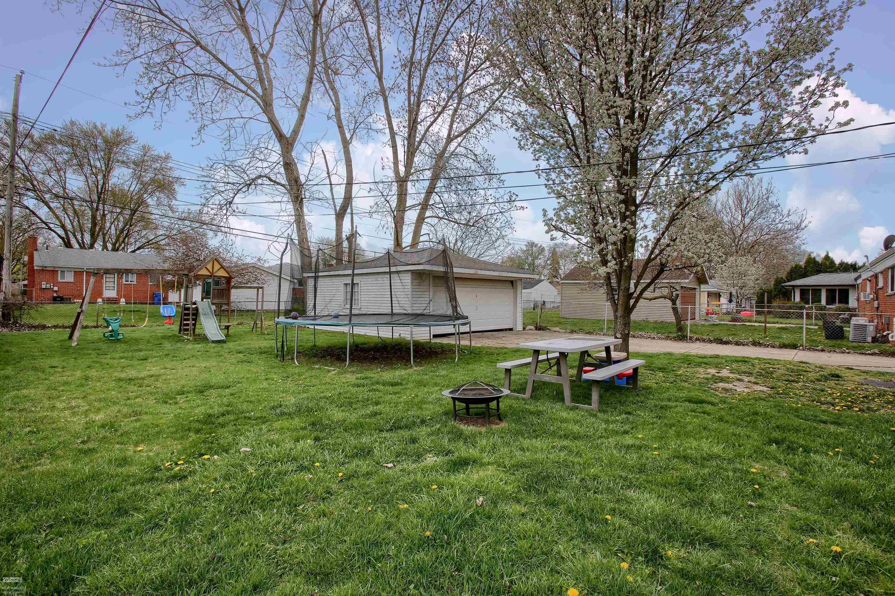 8474 Christine St.