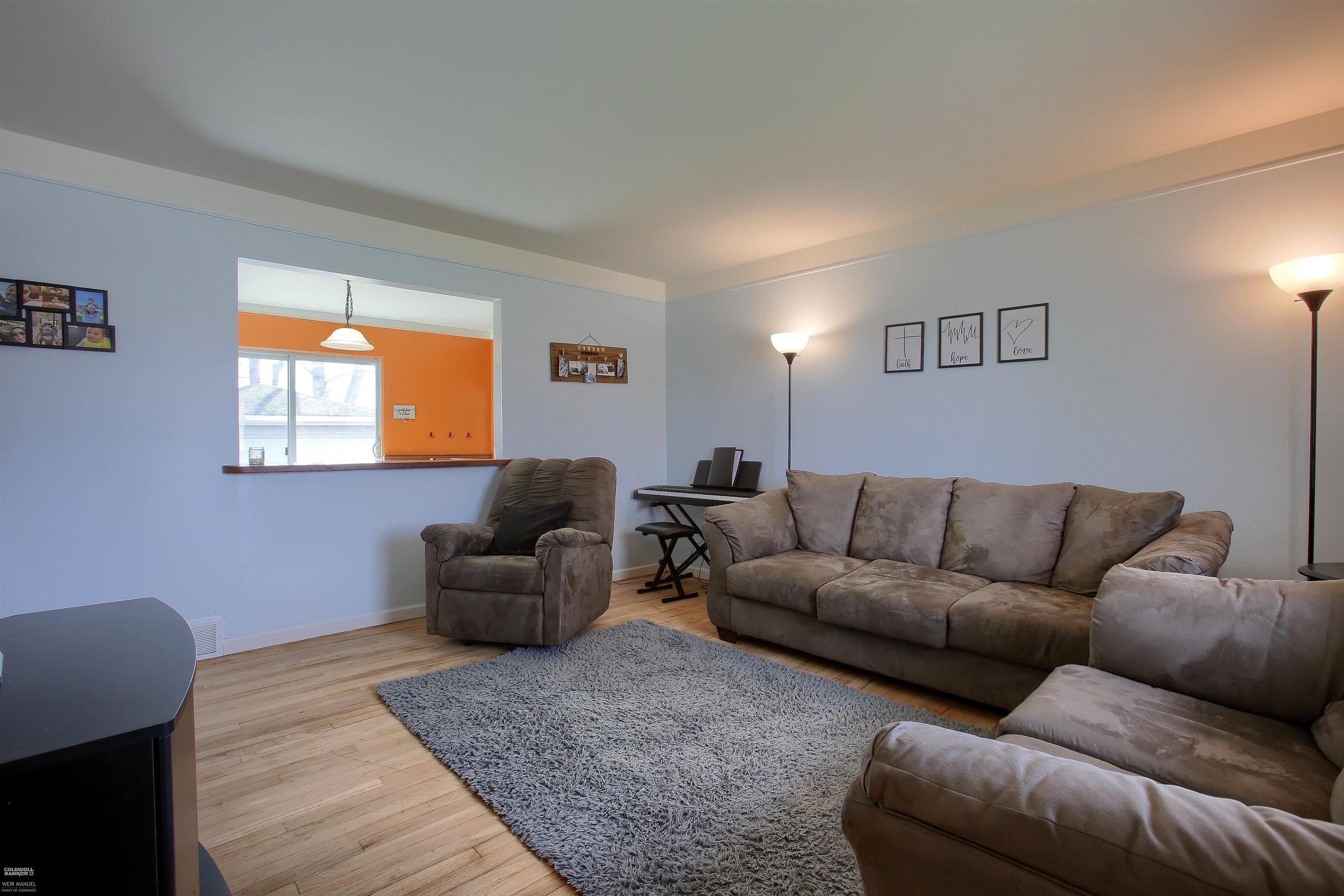 8474 Christine St.