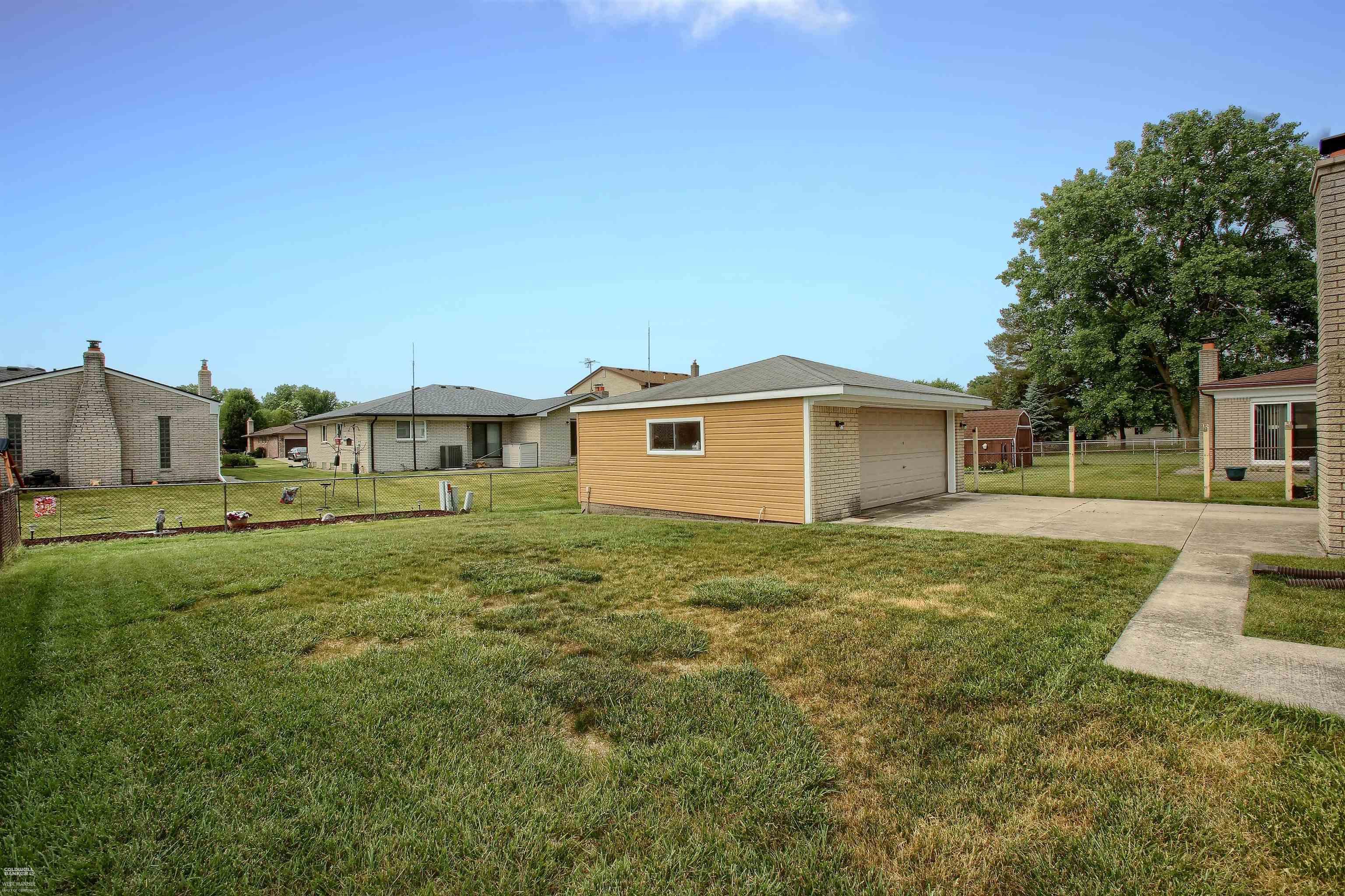 15270 Cambridge Drive