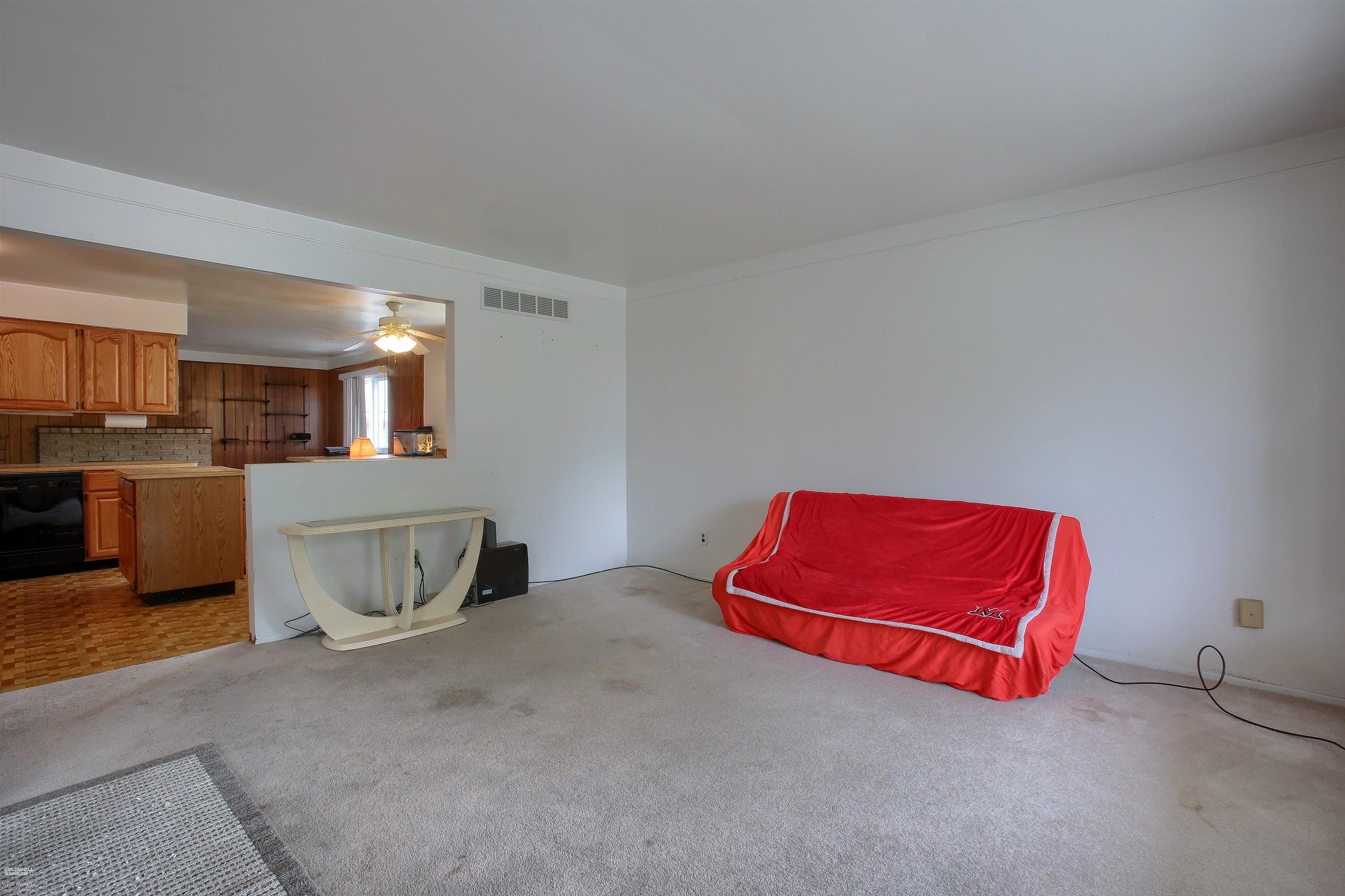 15270 Cambridge Drive