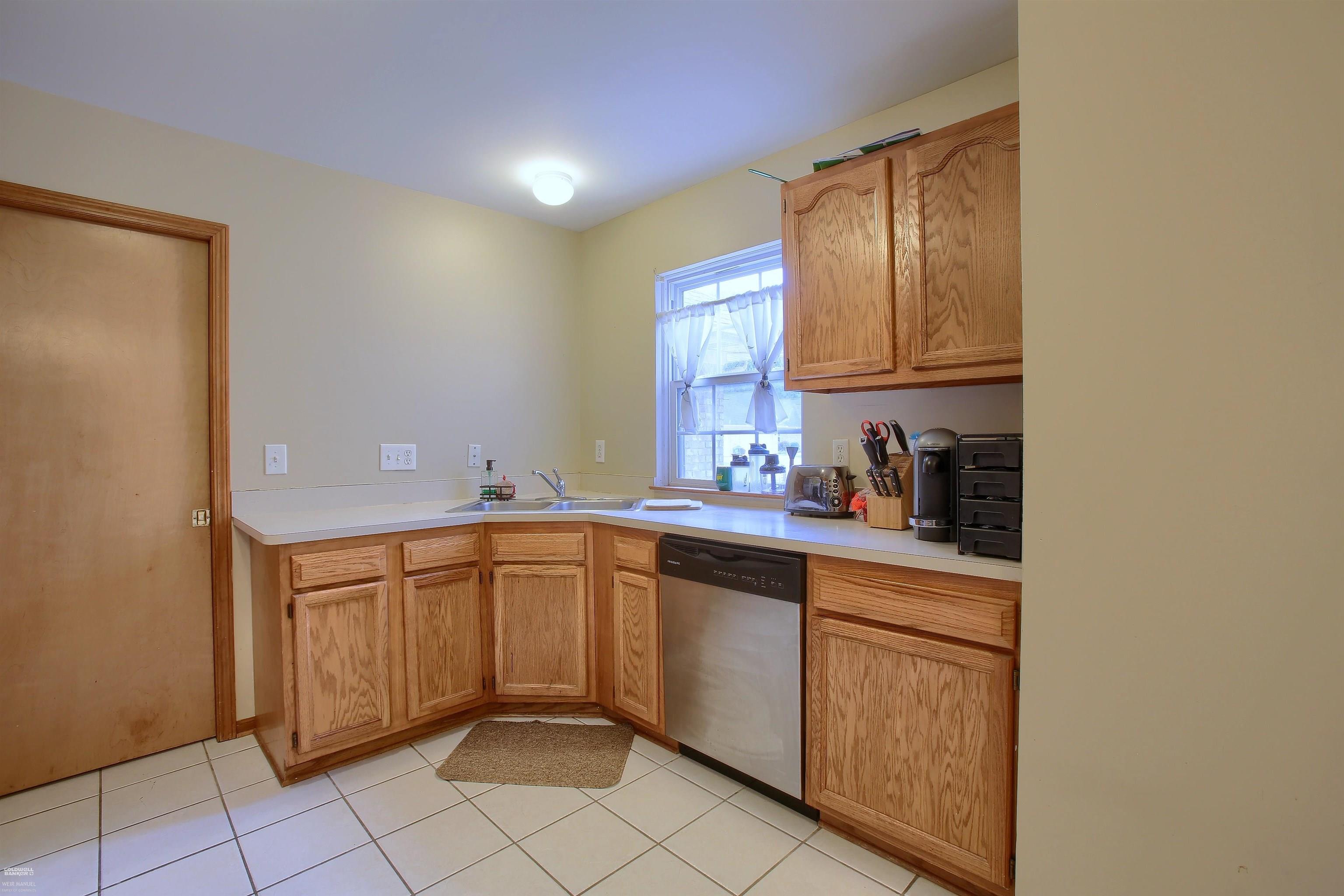 5507 Seabreeze Lane