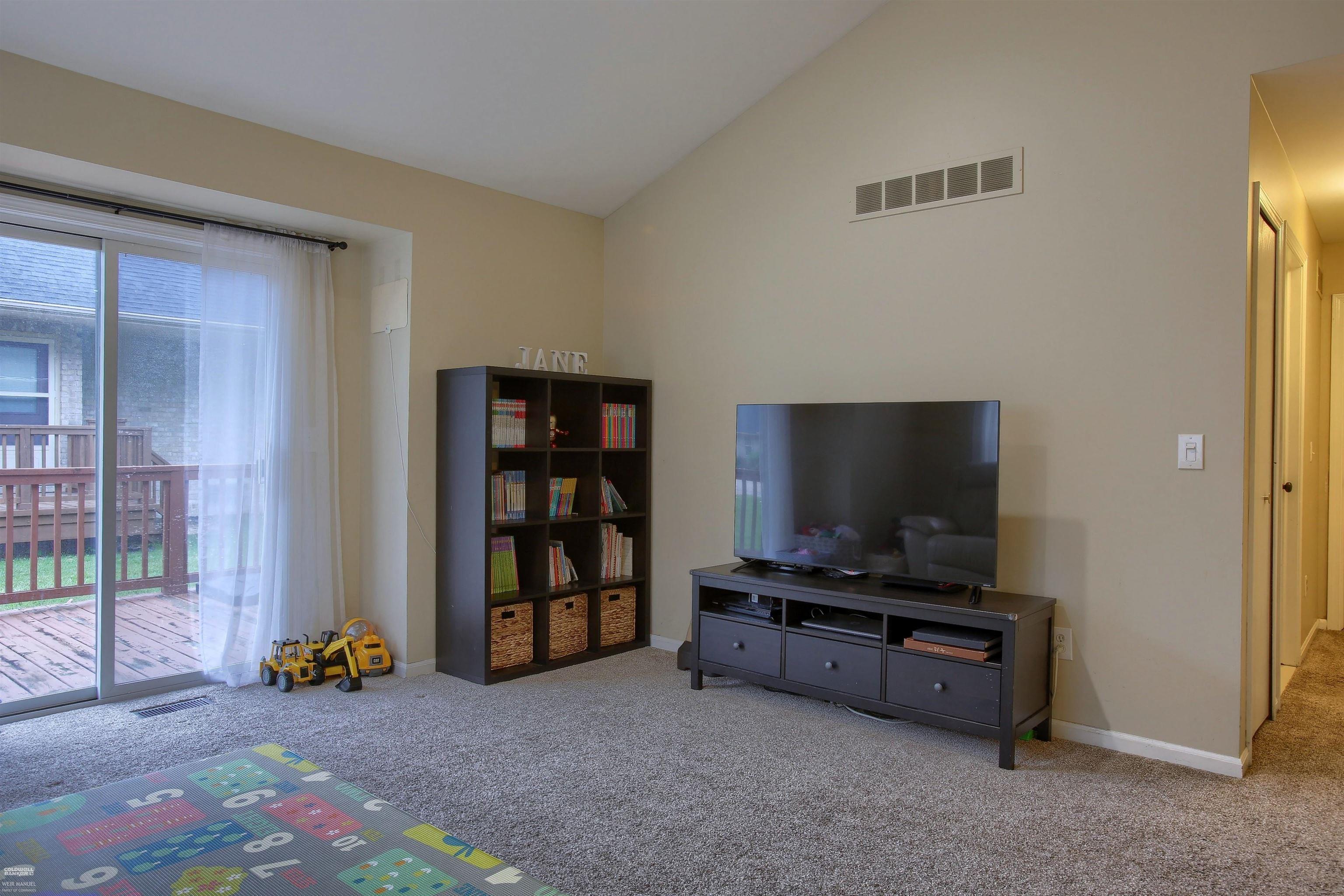 5507 Seabreeze Lane