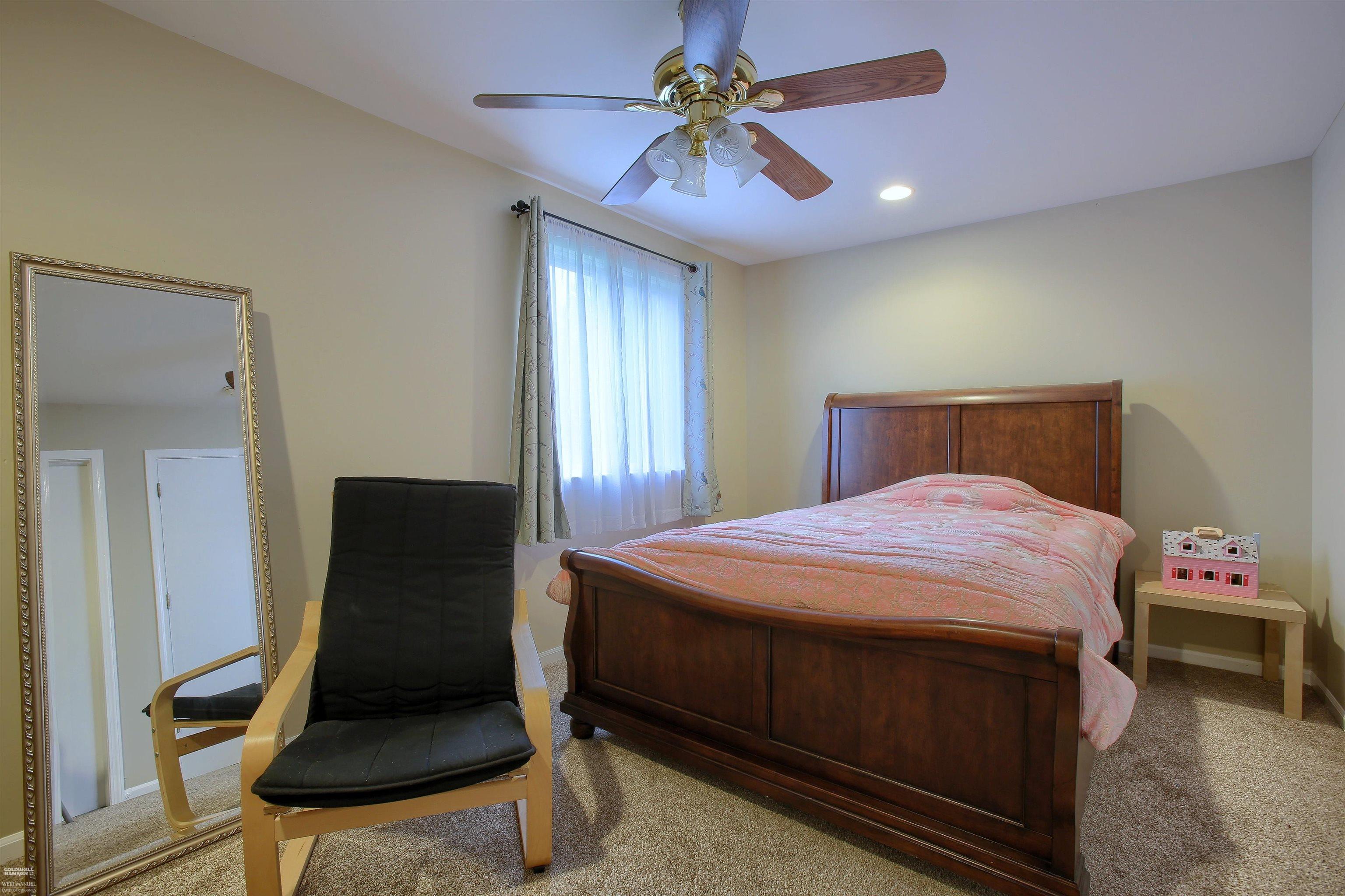 5507 Seabreeze Lane