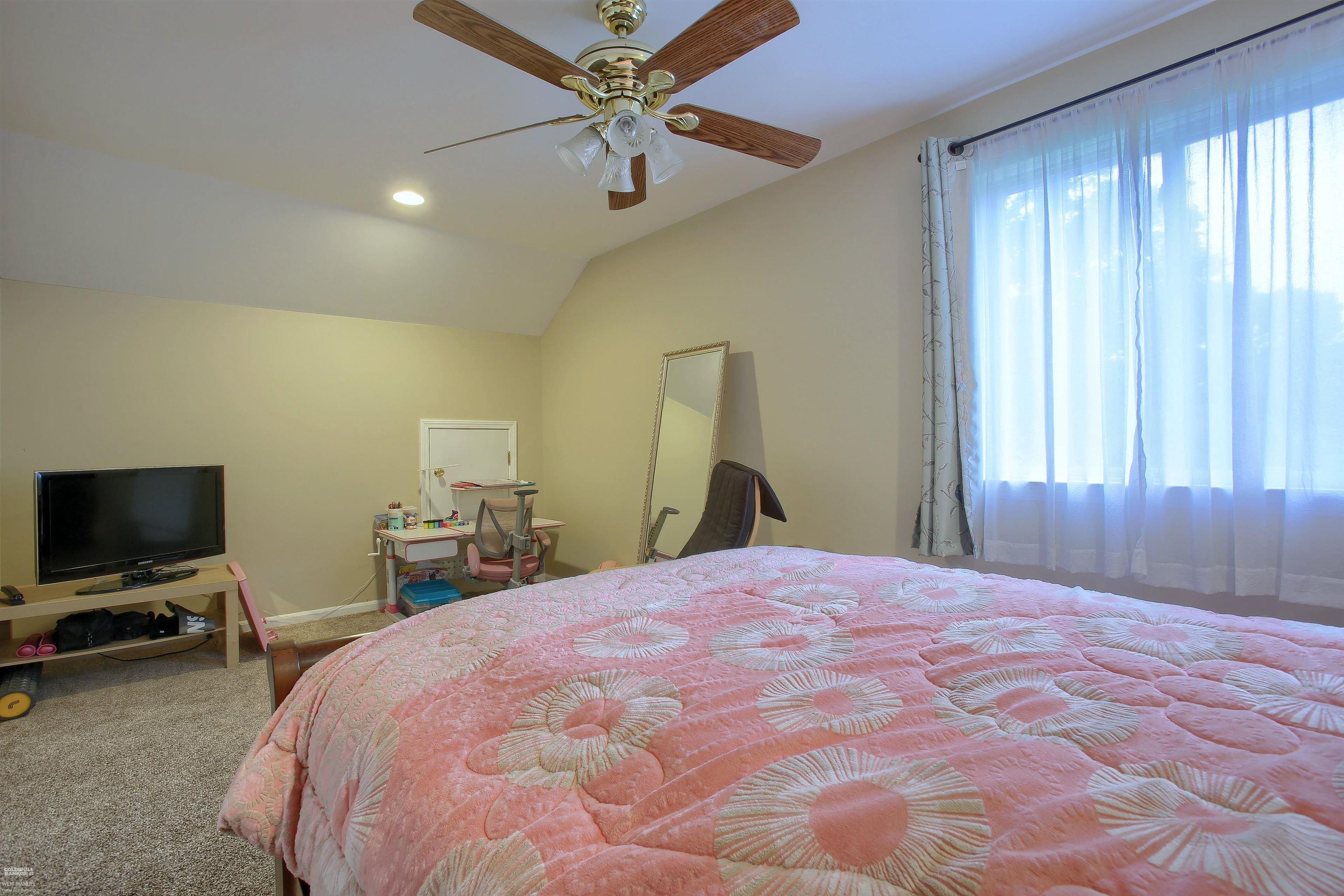 5507 Seabreeze Lane