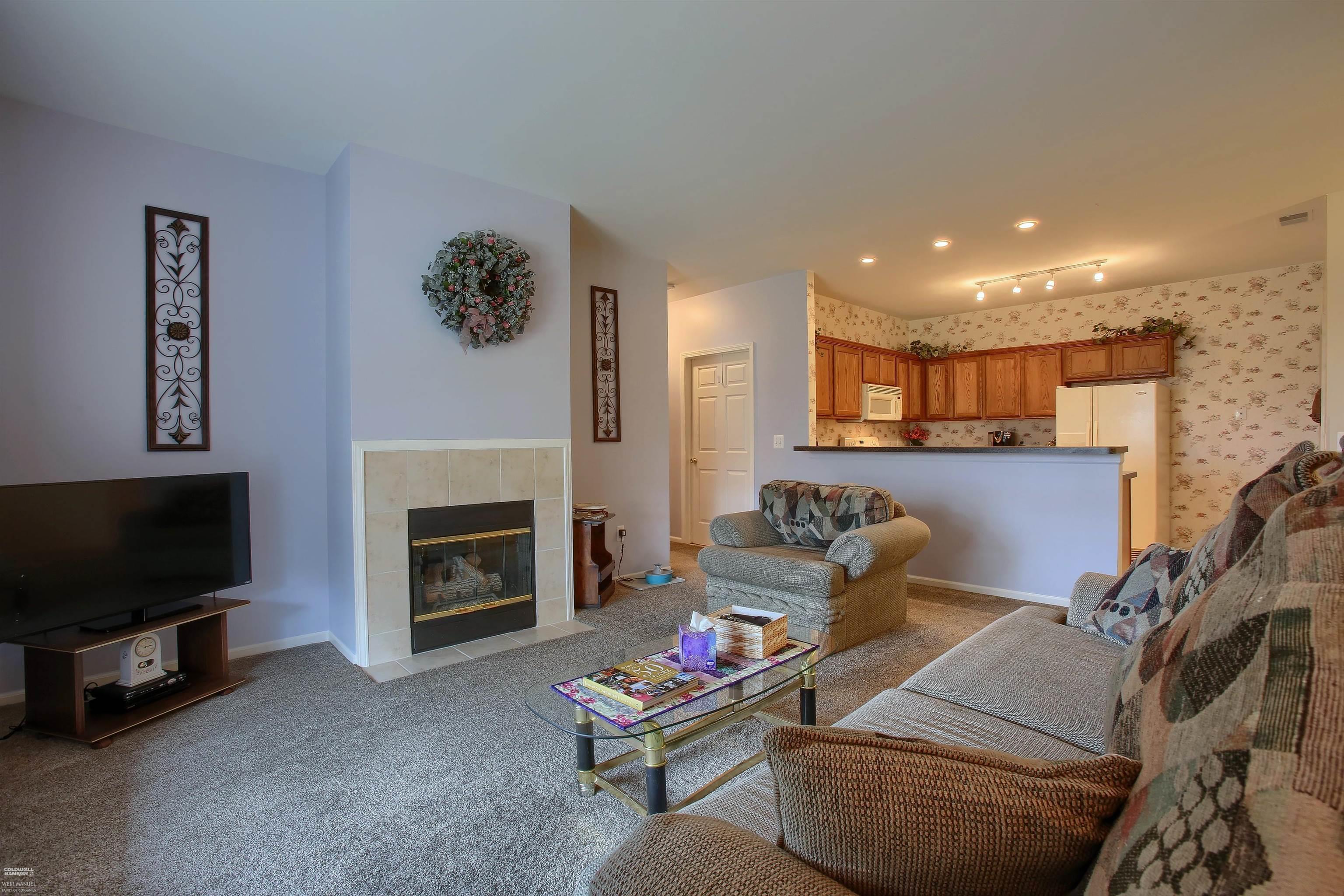 5445 Twin Oaks Drive