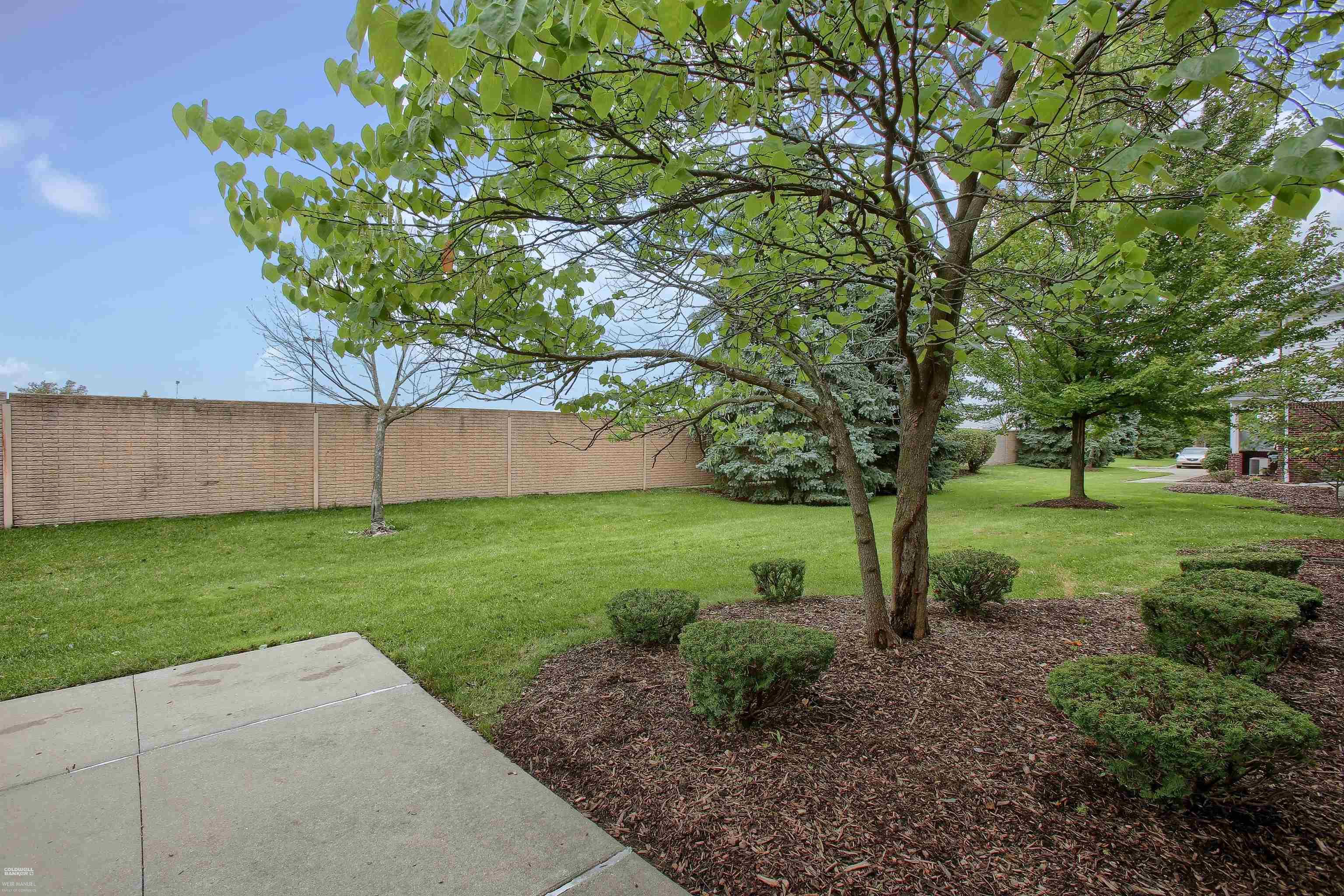 5445 Twin Oaks Drive