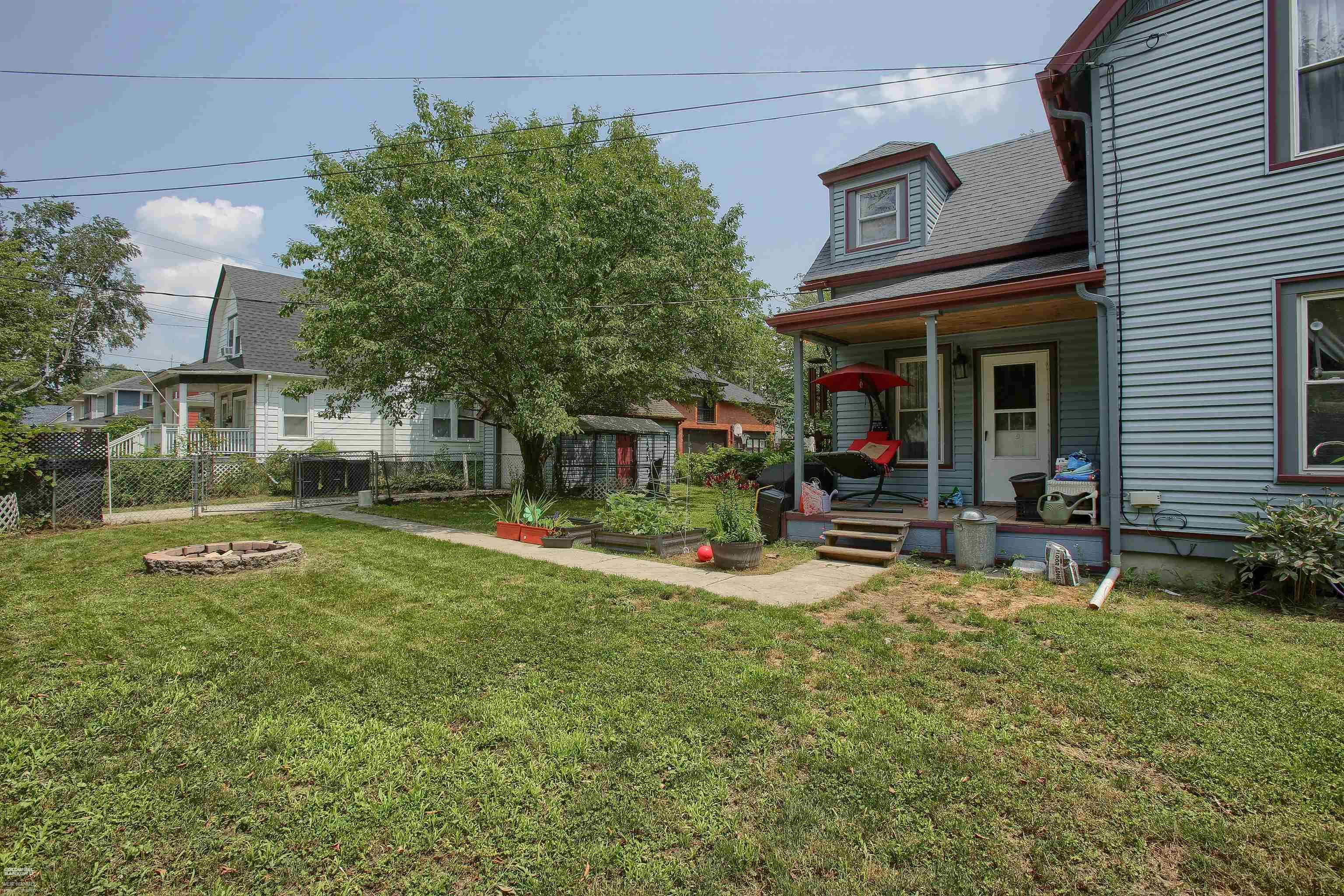 112 Lincoln Street