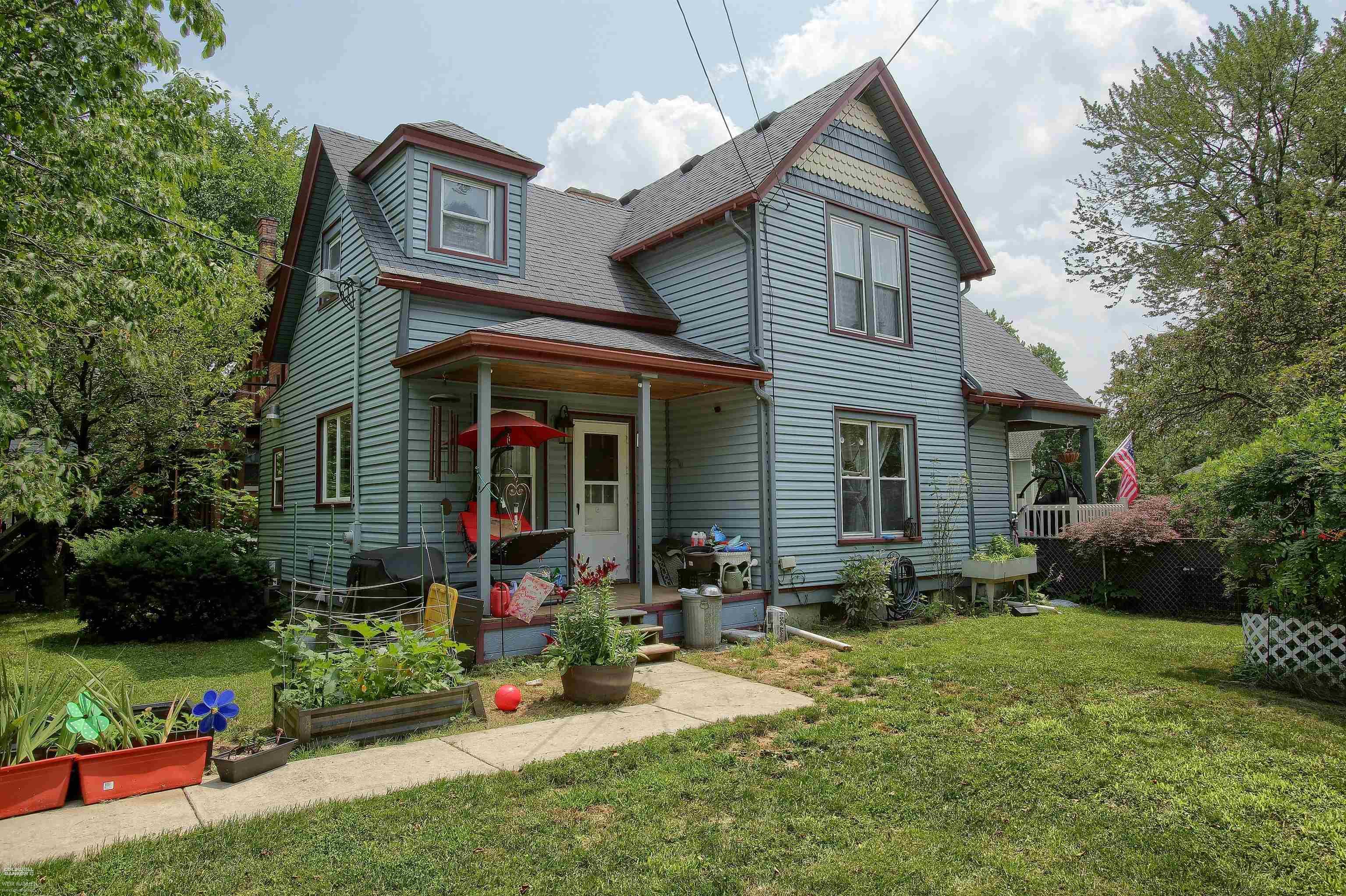 112 Lincoln Street