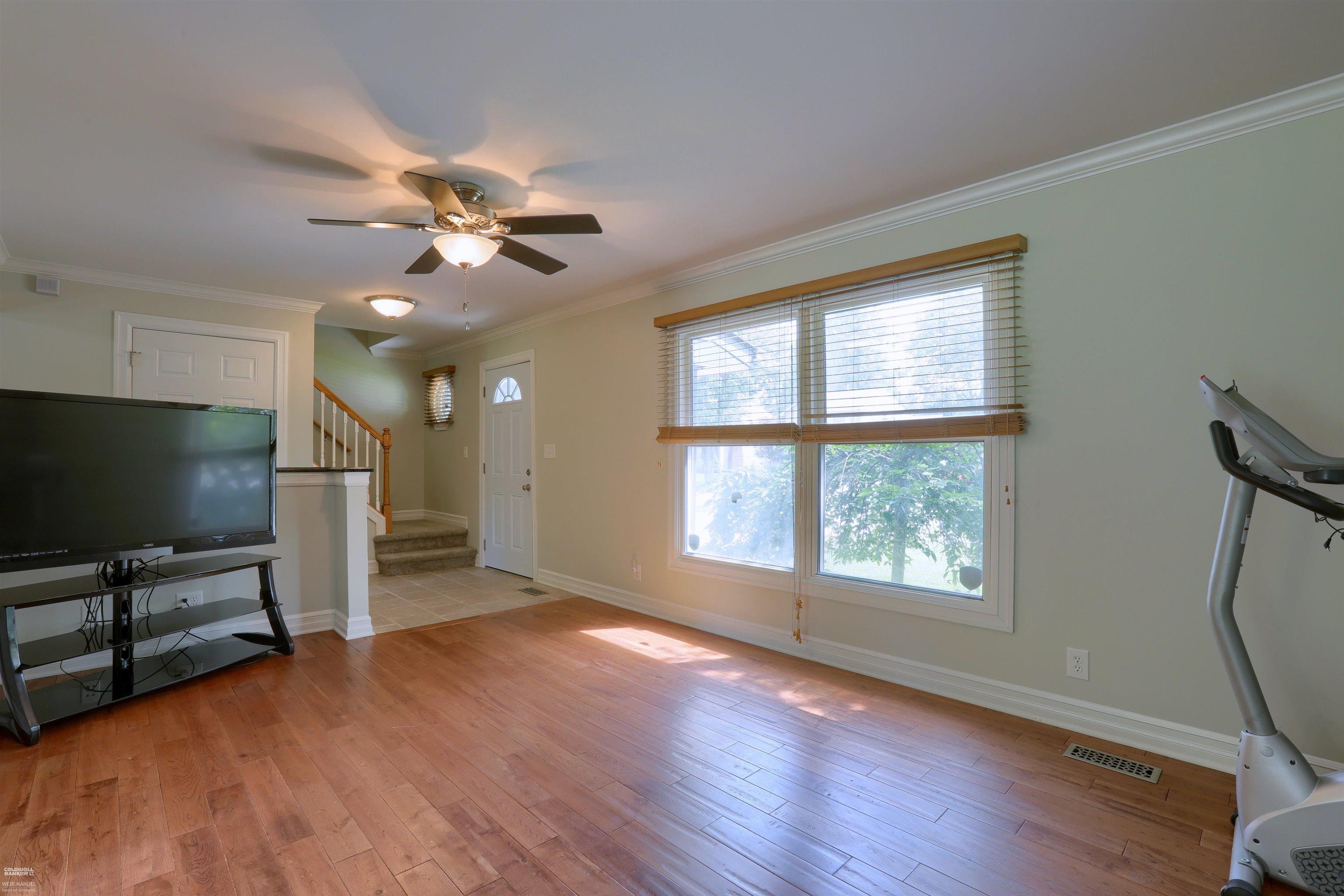 48483 Carmine Court