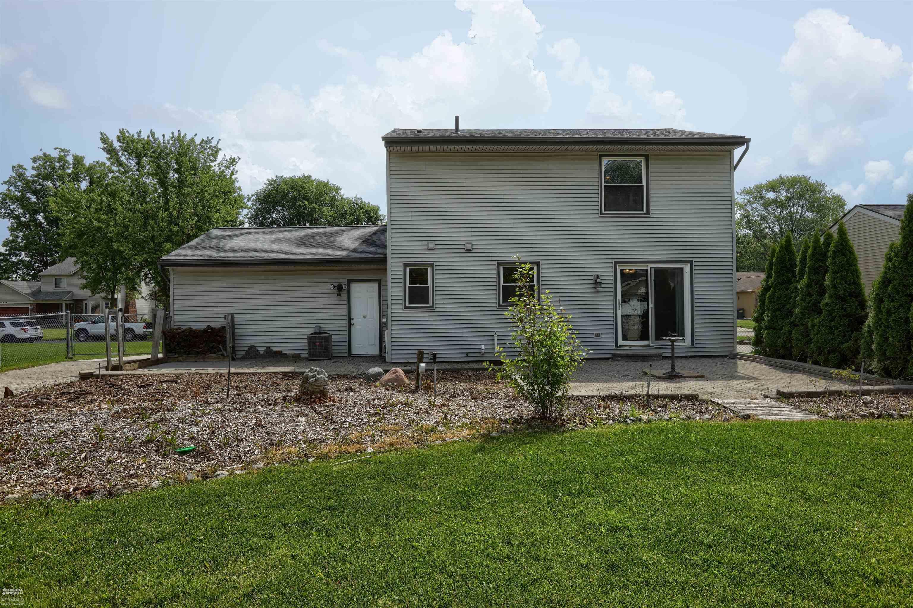 48483 Carmine Court