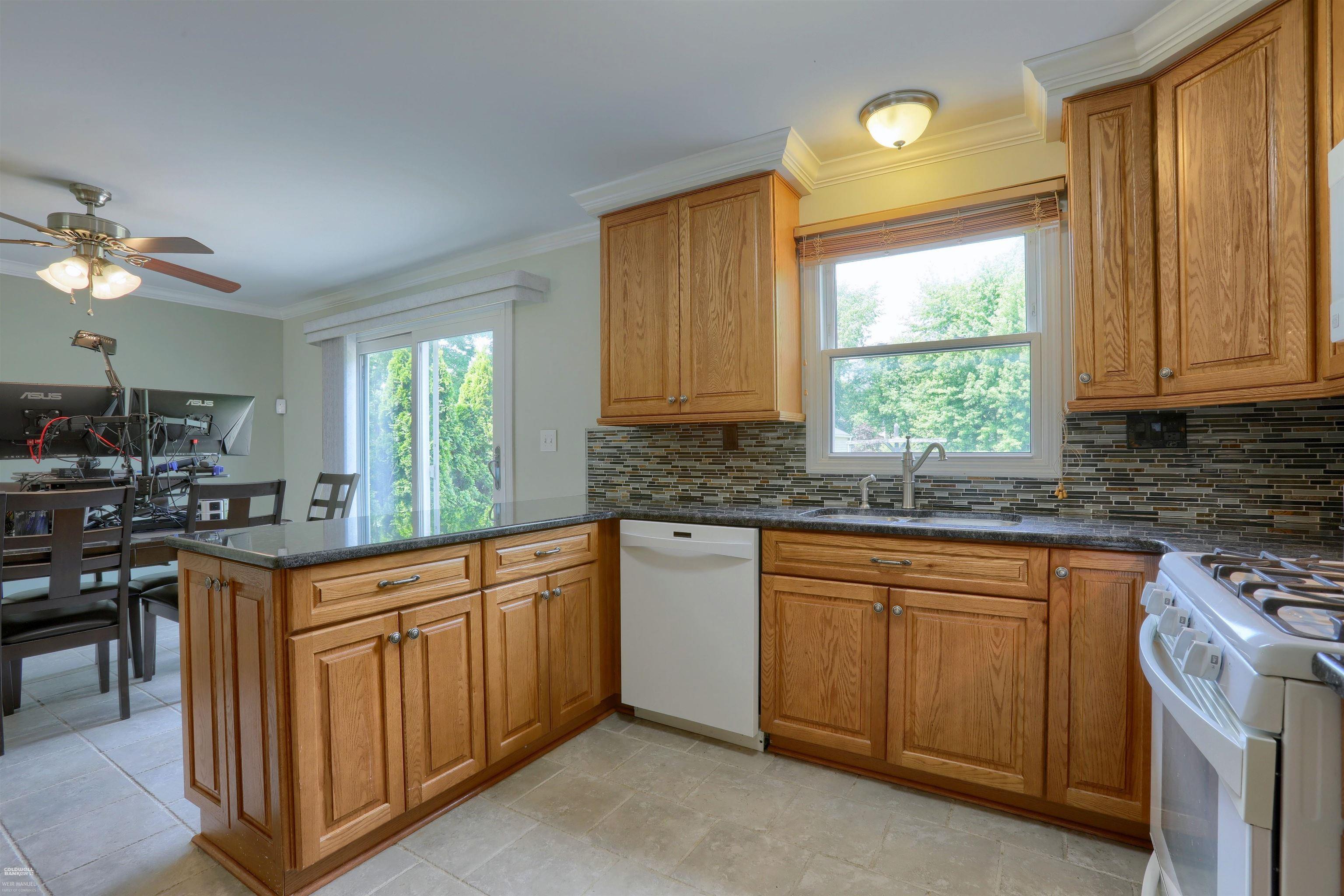 48483 Carmine Court