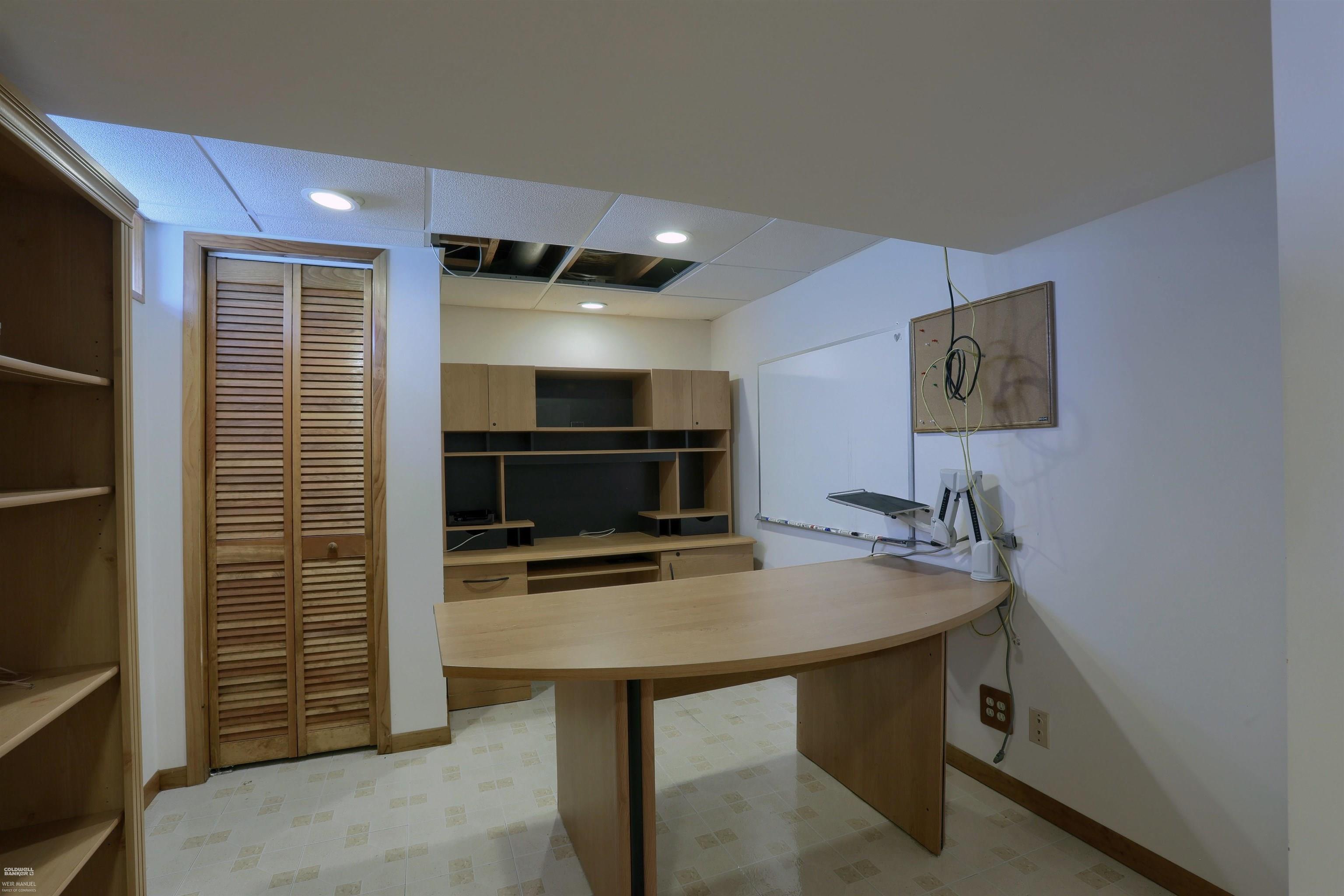 48483 Carmine Court