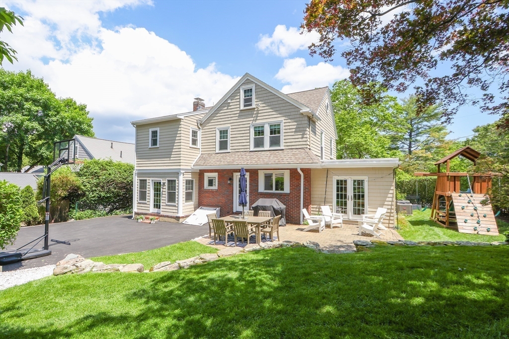 77 Walden Street