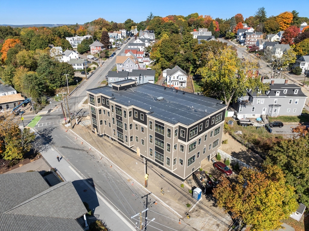 272 Lincoln # 203