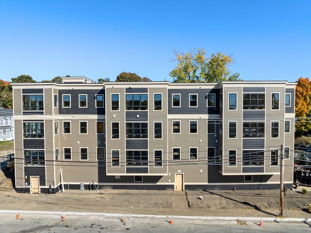 272 Lincoln St # 202