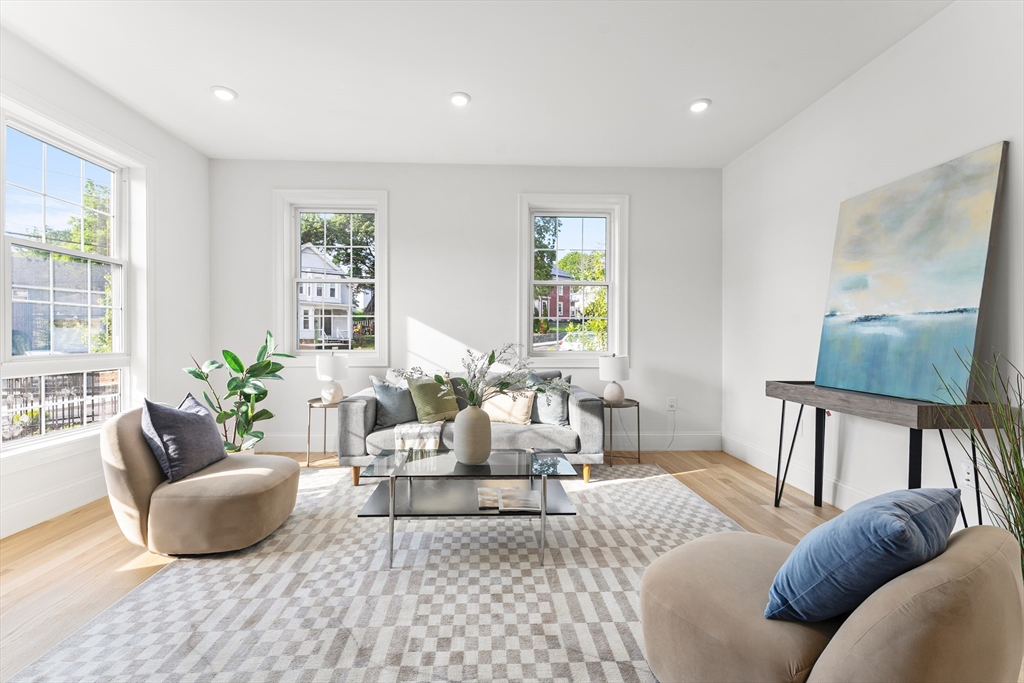 272 Lincoln Street # 101