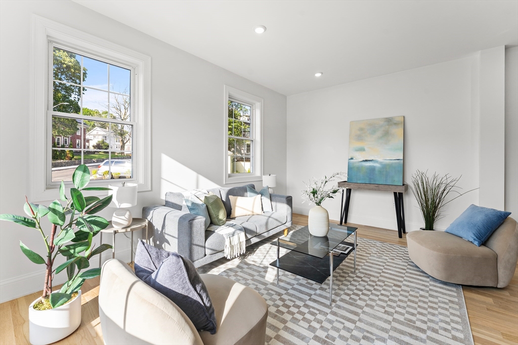 272 Lincoln Street # 101