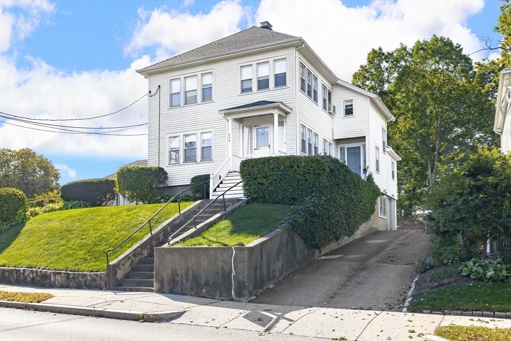206-208 Cabot