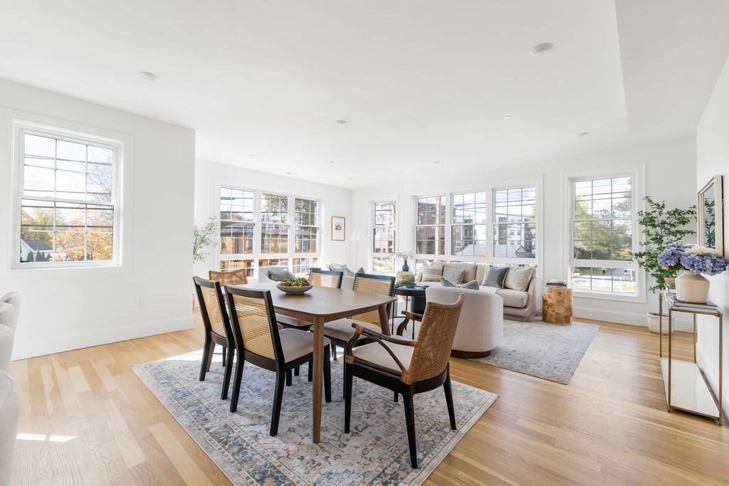 272 Lincoln Street # 104