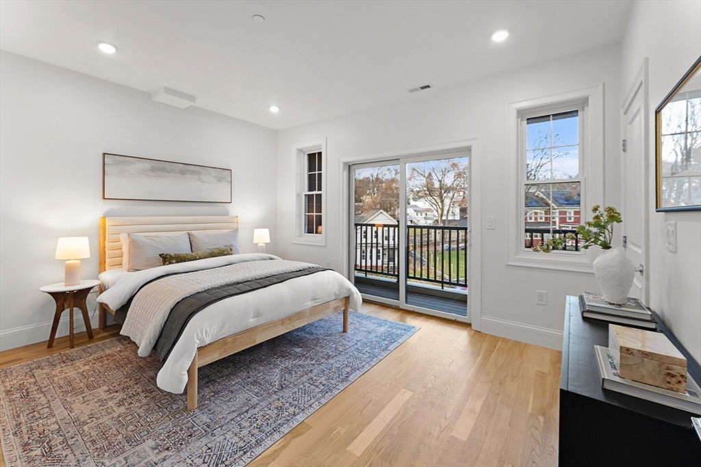 272 Lincoln St # 301