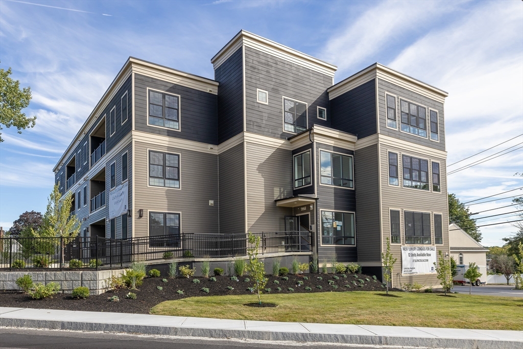 272 Lincoln St # 102